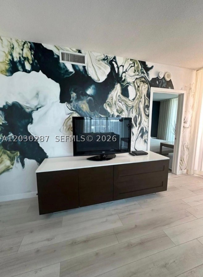 Sunny Isles Beach photo 1