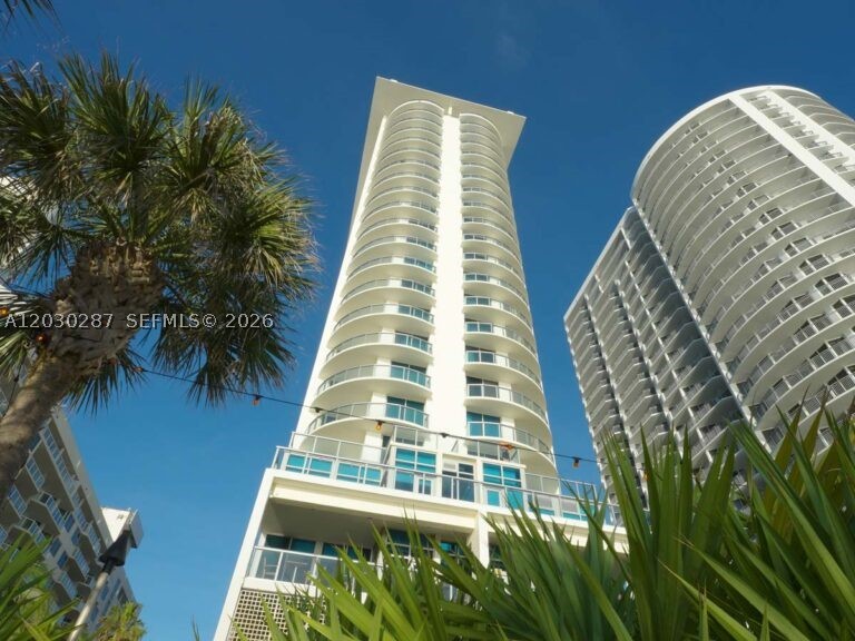 Sunny Isles Beach photo 2