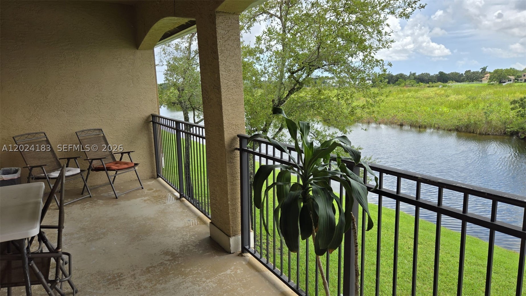 Pembroke Pines photo 1