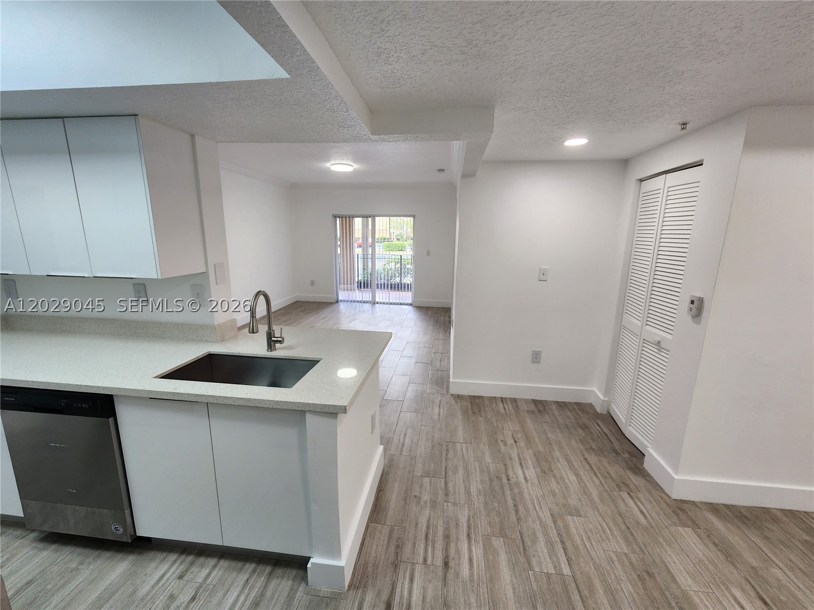Pembroke Pines photo 1