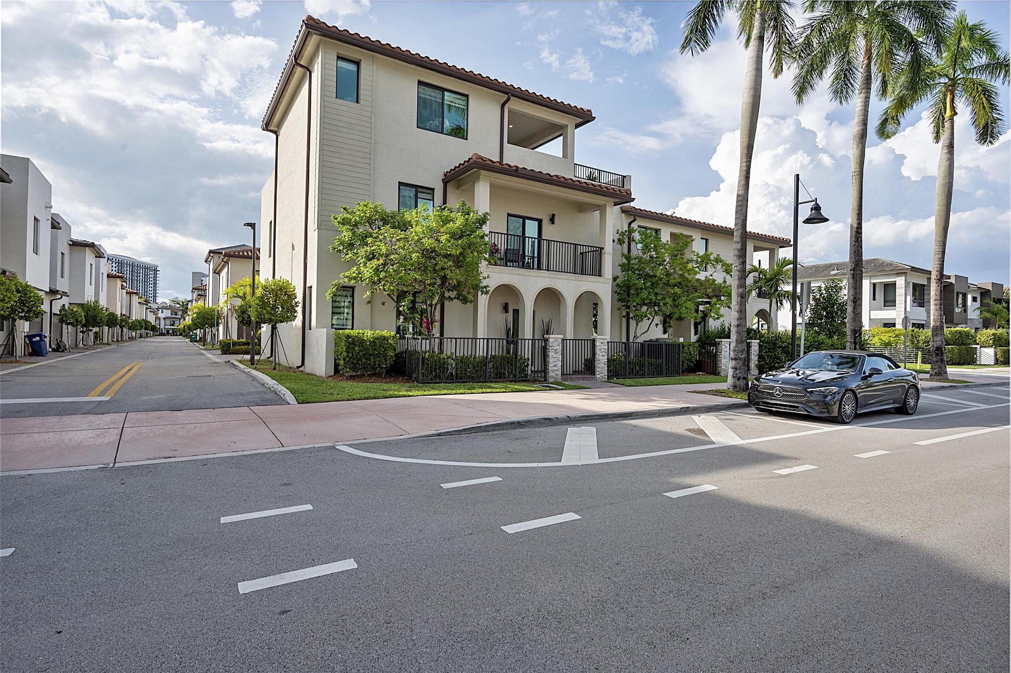 Doral photo 2