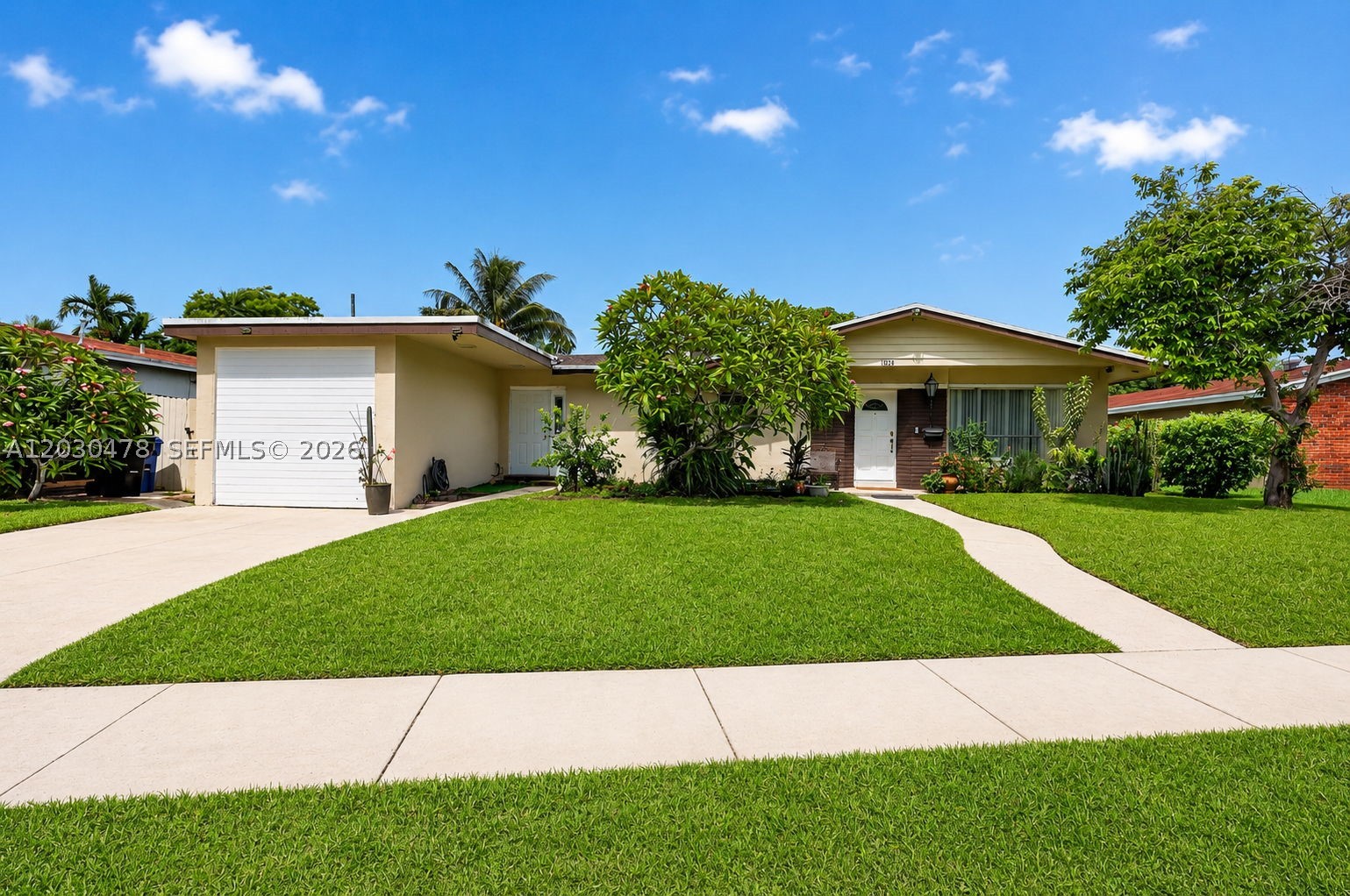 North Miami Beach photo 2