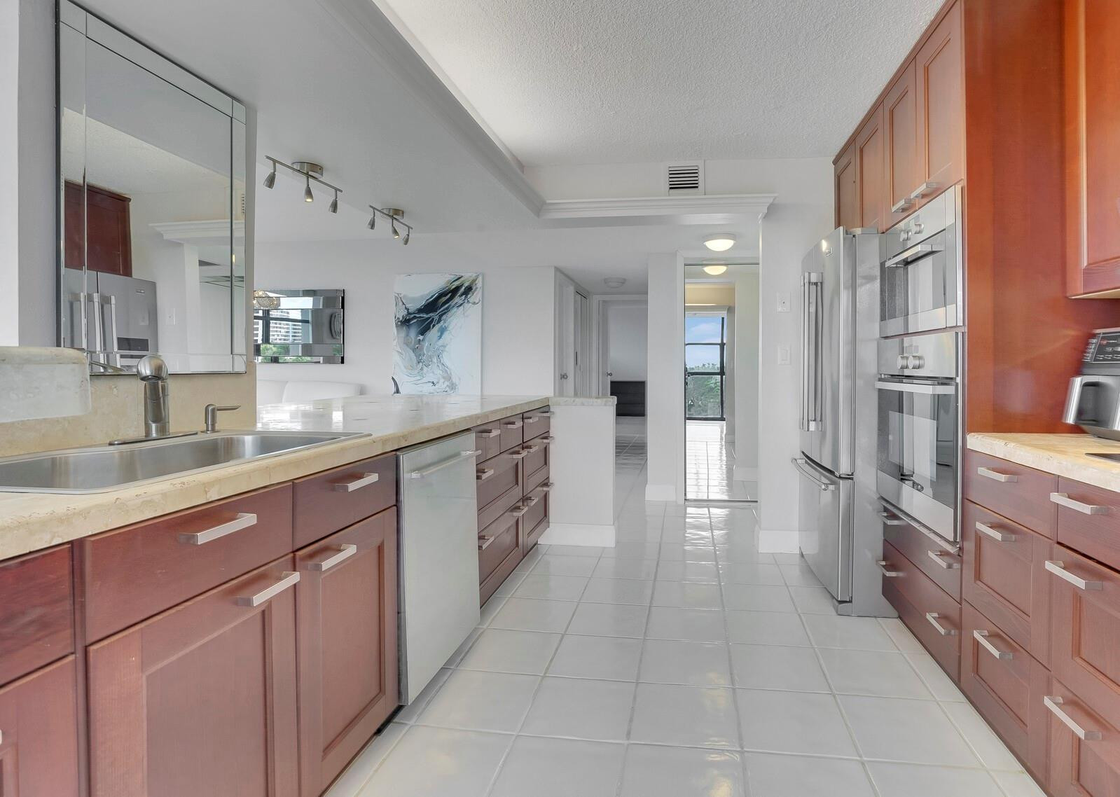 Hallandale Beach photo 5