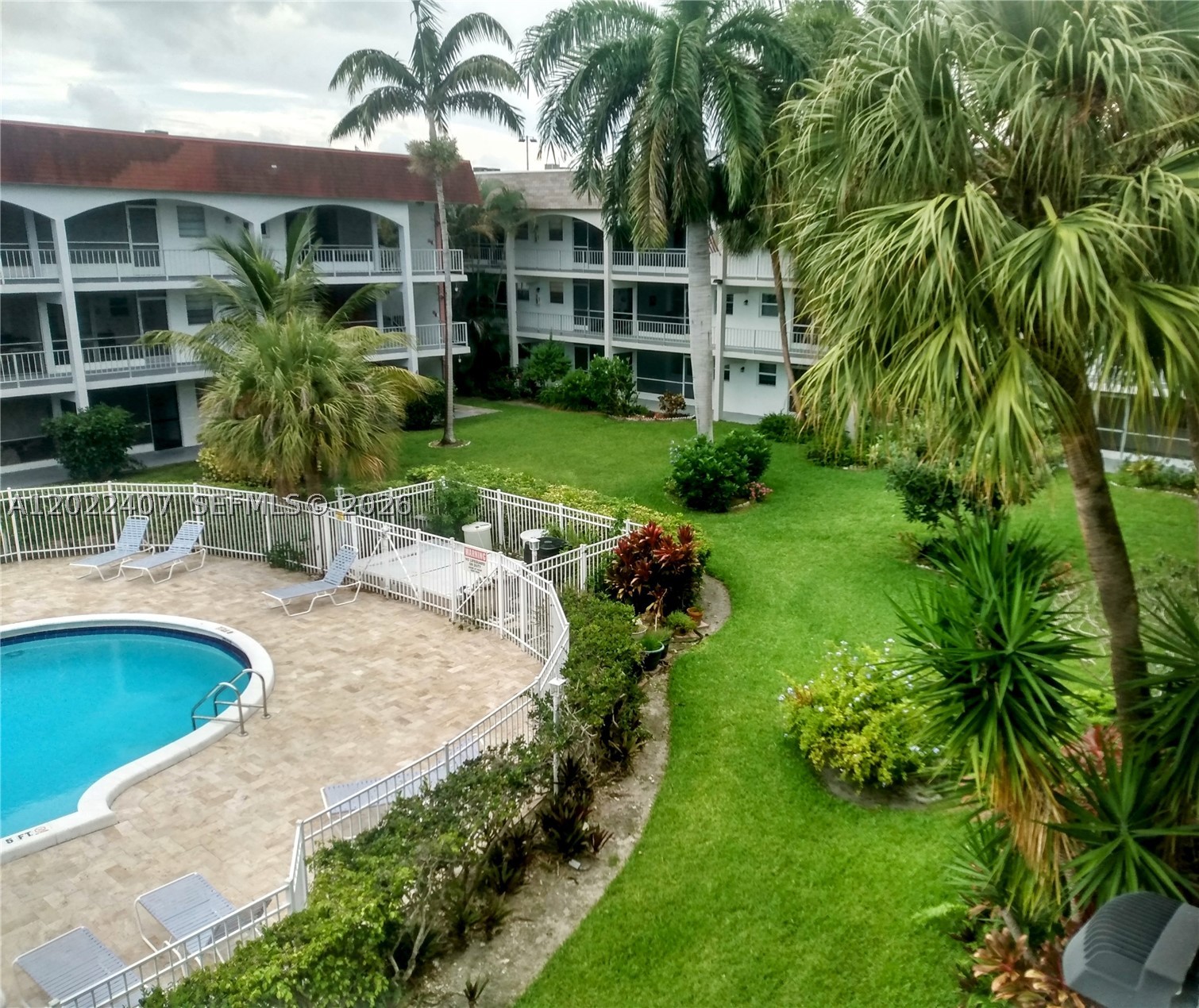 Hallandale Beach photo 3