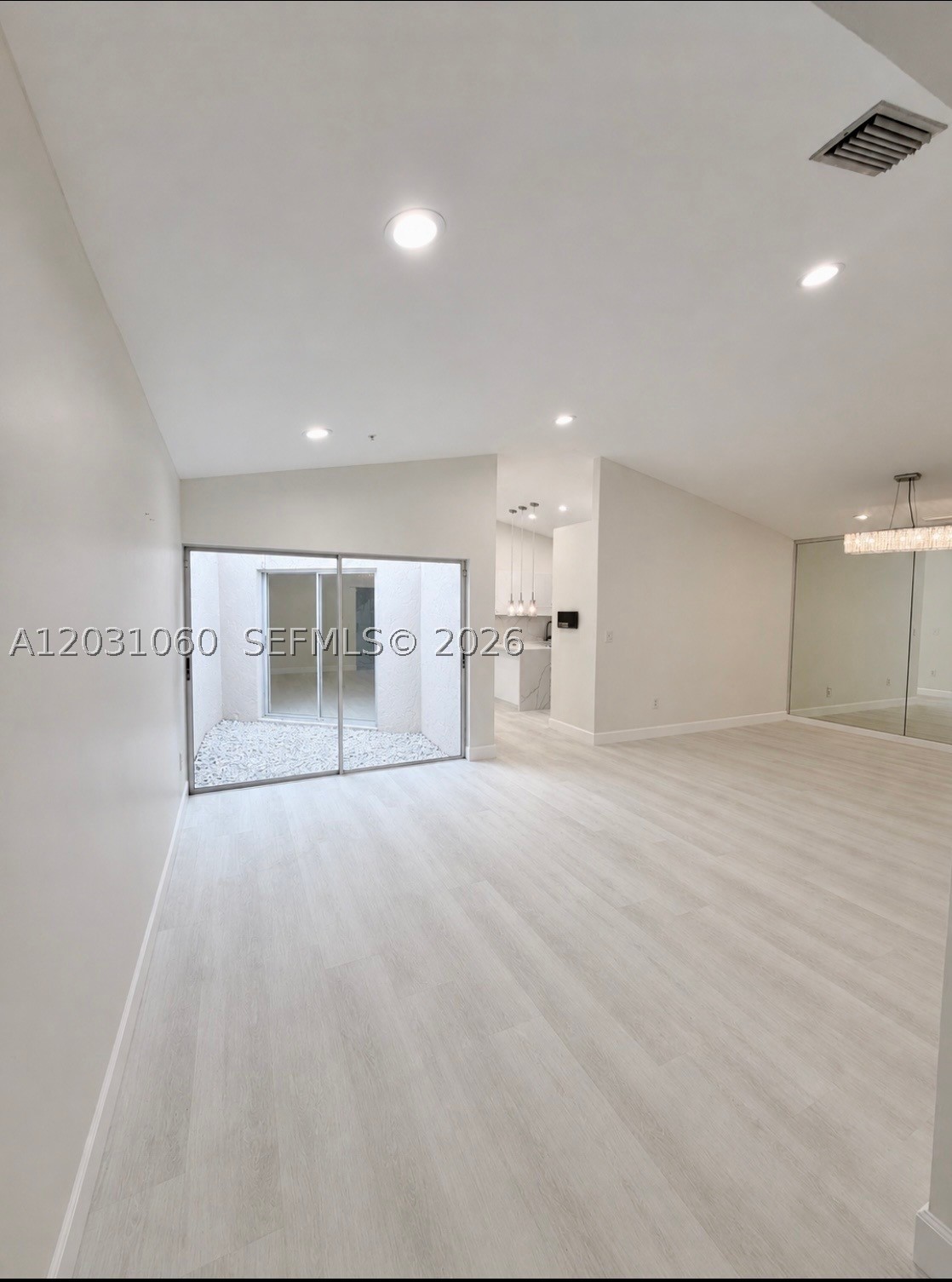 Hialeah photo 5