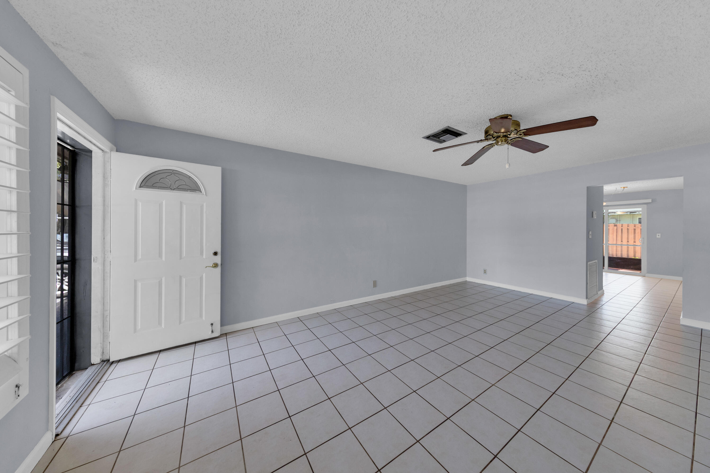 Wilton Manors photo 2