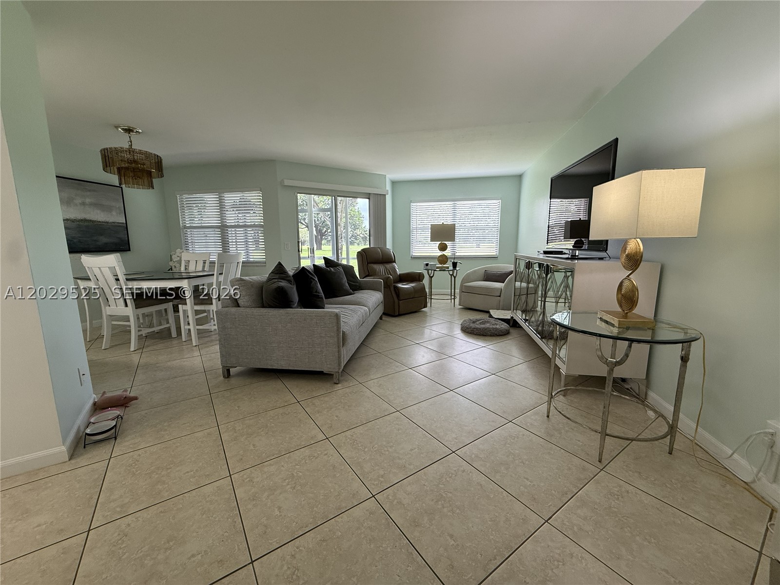 Pembroke Pines photo 2