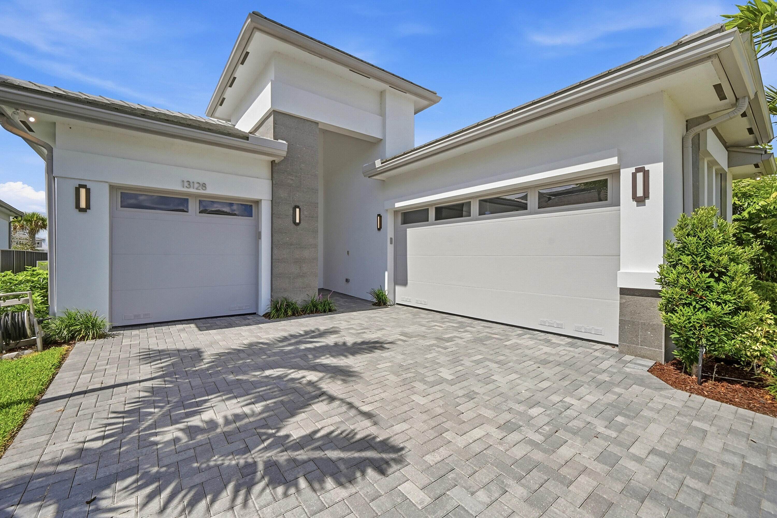 Palm Beach Gardens photo 2