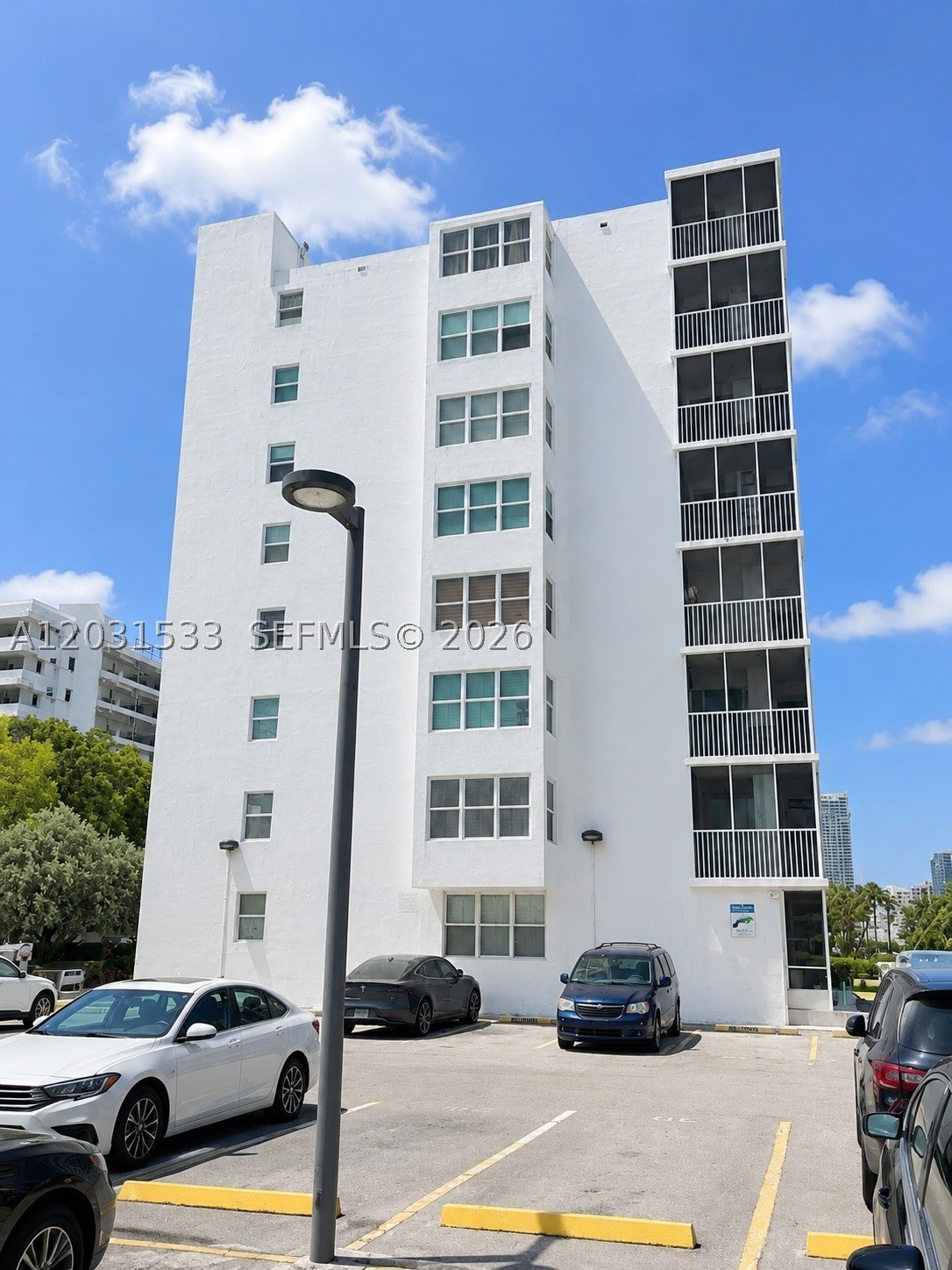 North Miami Beach photo 2