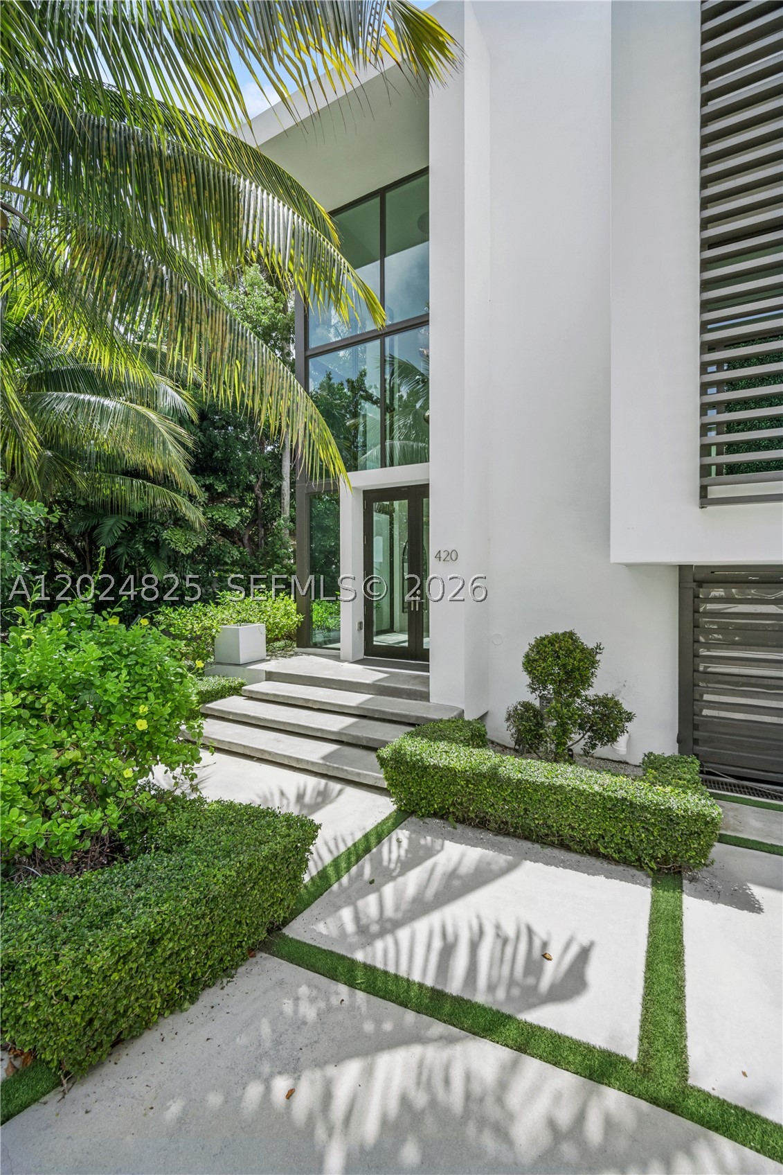 Miami Beach photo 2