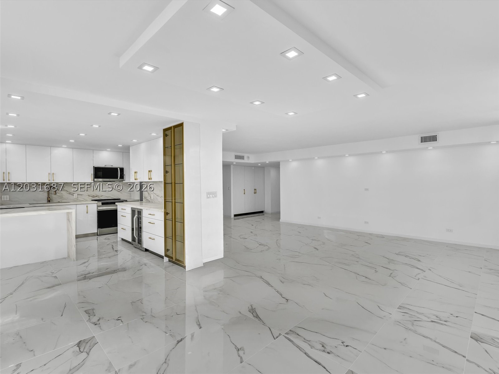Sunny Isles Beach photo 1