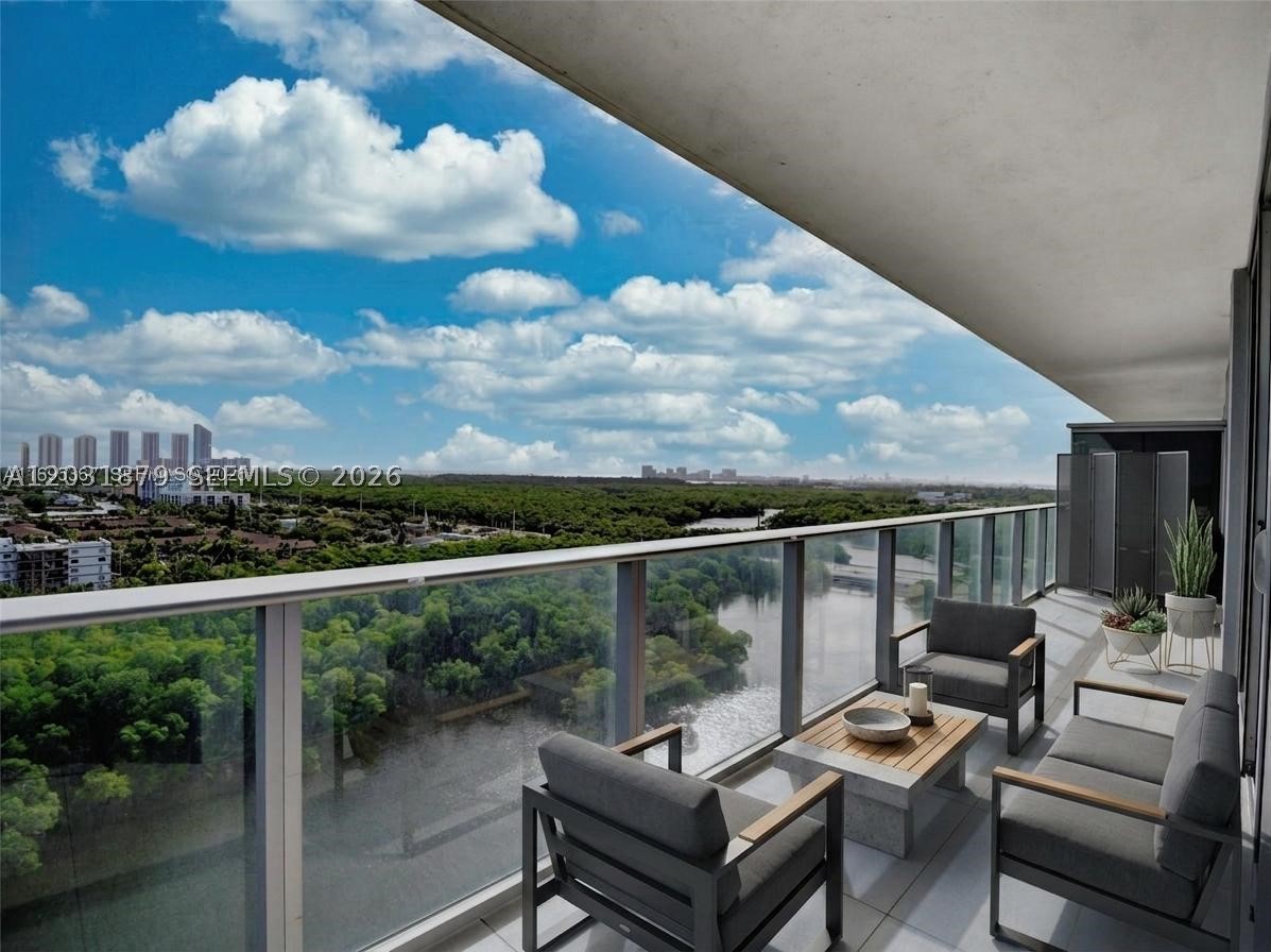 North Miami Beach photo 1
