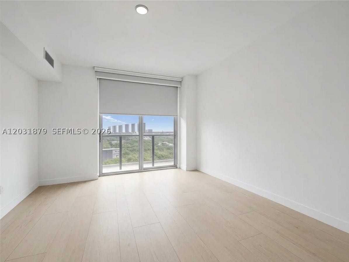 North Miami Beach photo 4
