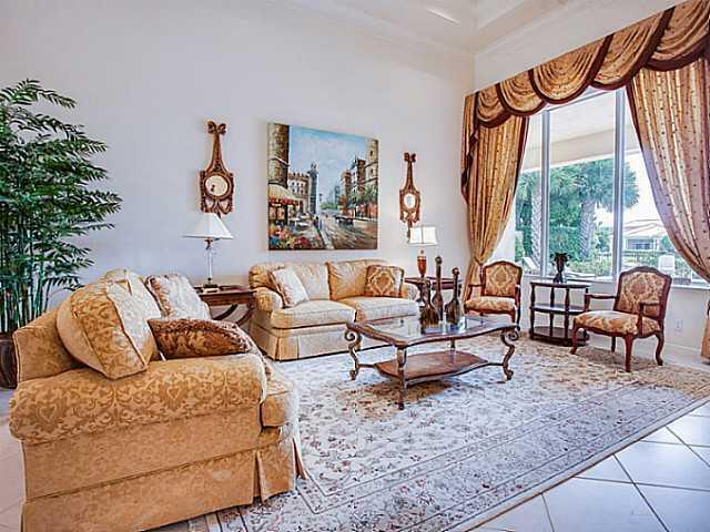 Palm Beach Gardens photo 2