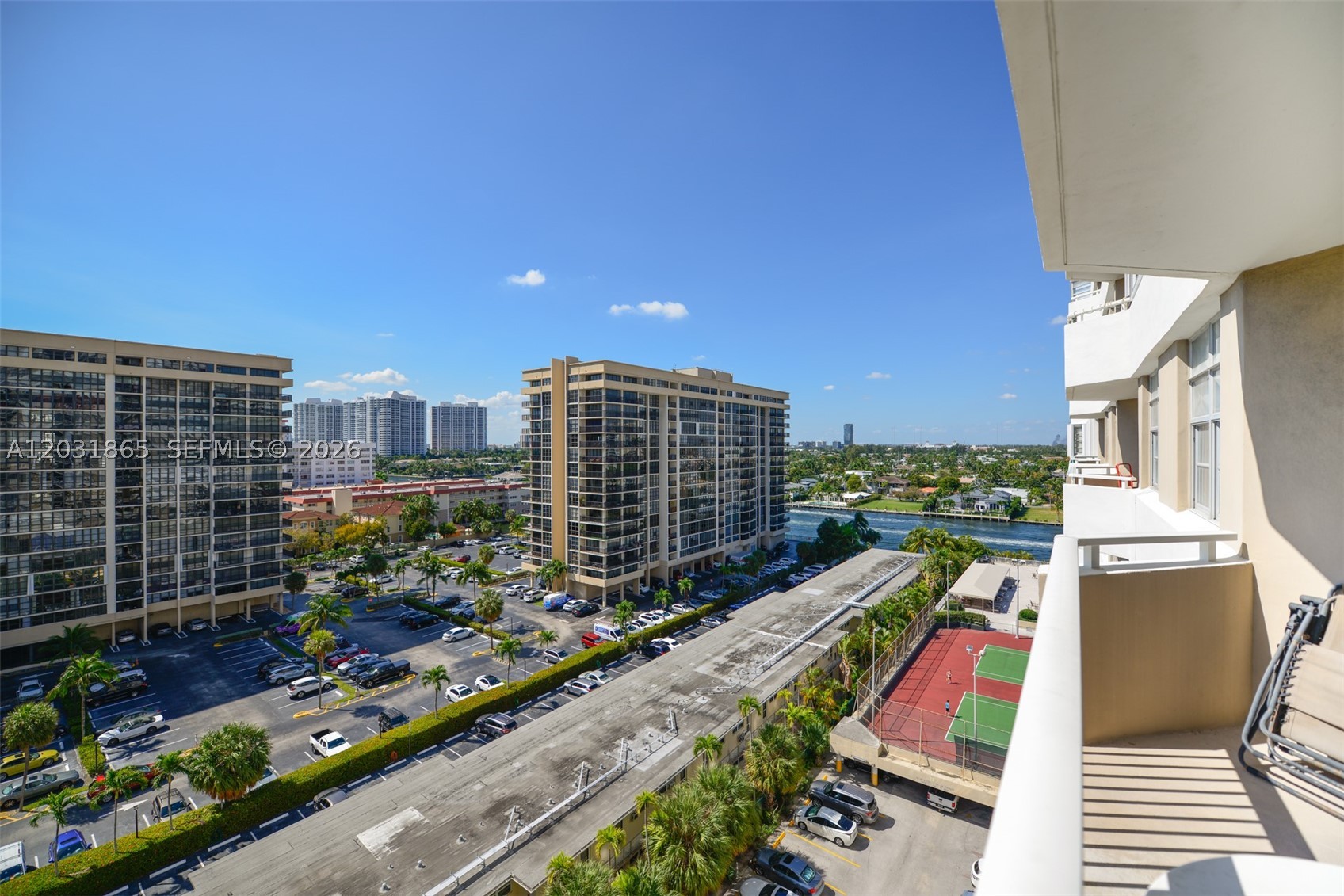 Hallandale Beach photo 2