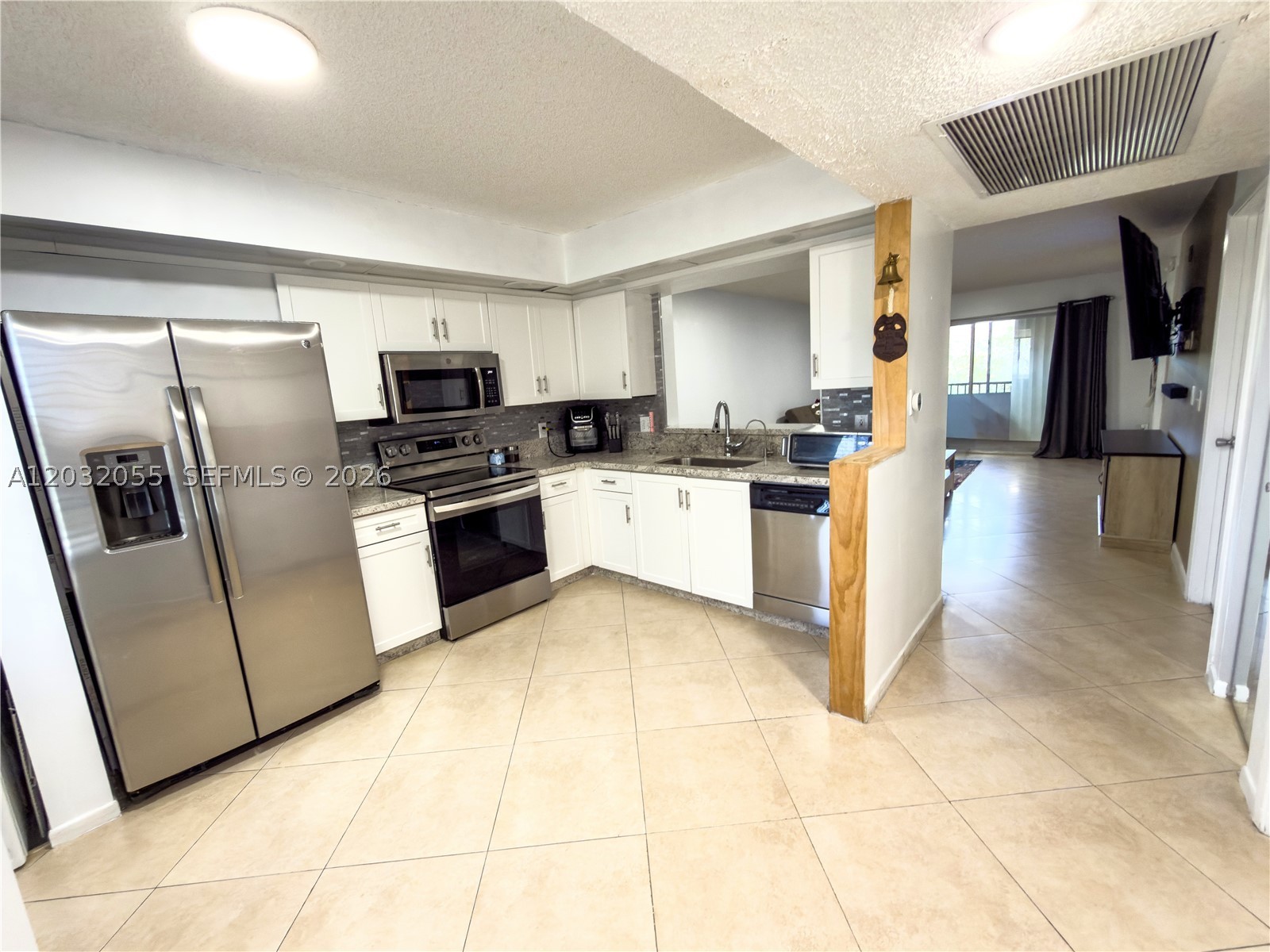 Pembroke Pines photo 3
