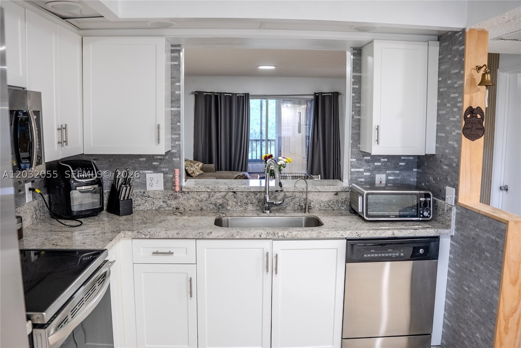 Pembroke Pines photo 5