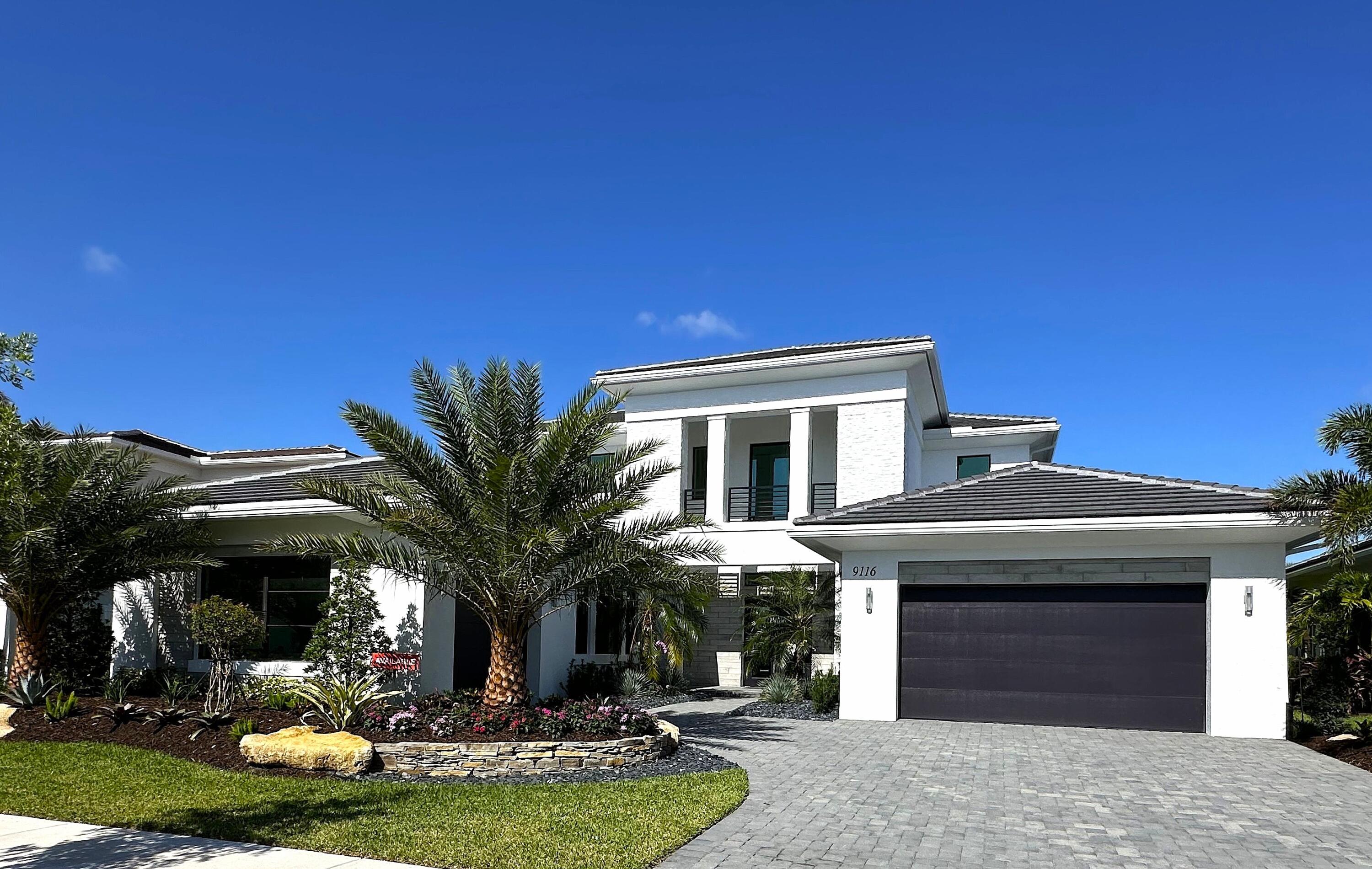 Palm Beach Gardens photo 1