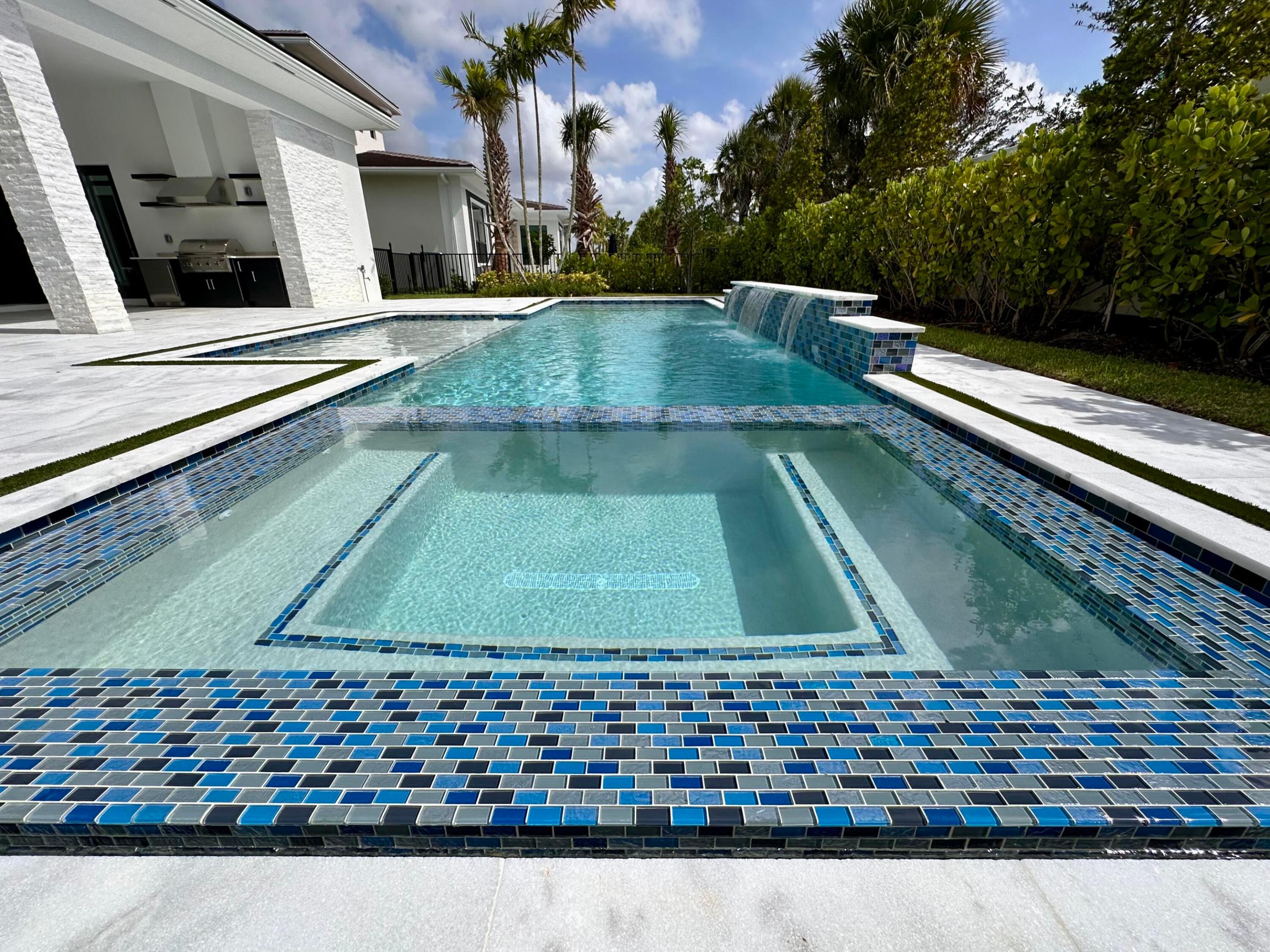 Palm Beach Gardens photo 3
