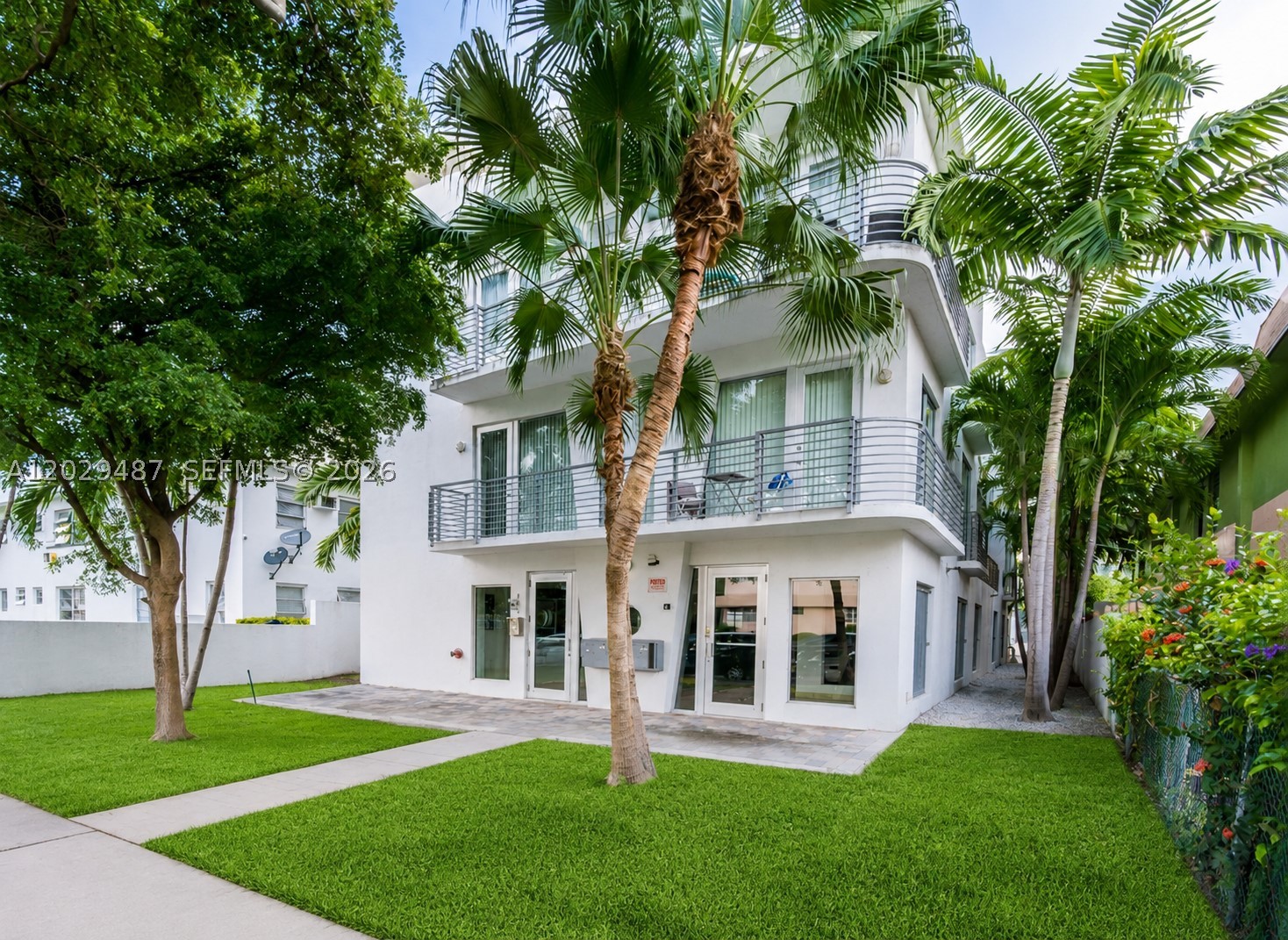 Miami Beach photo 2