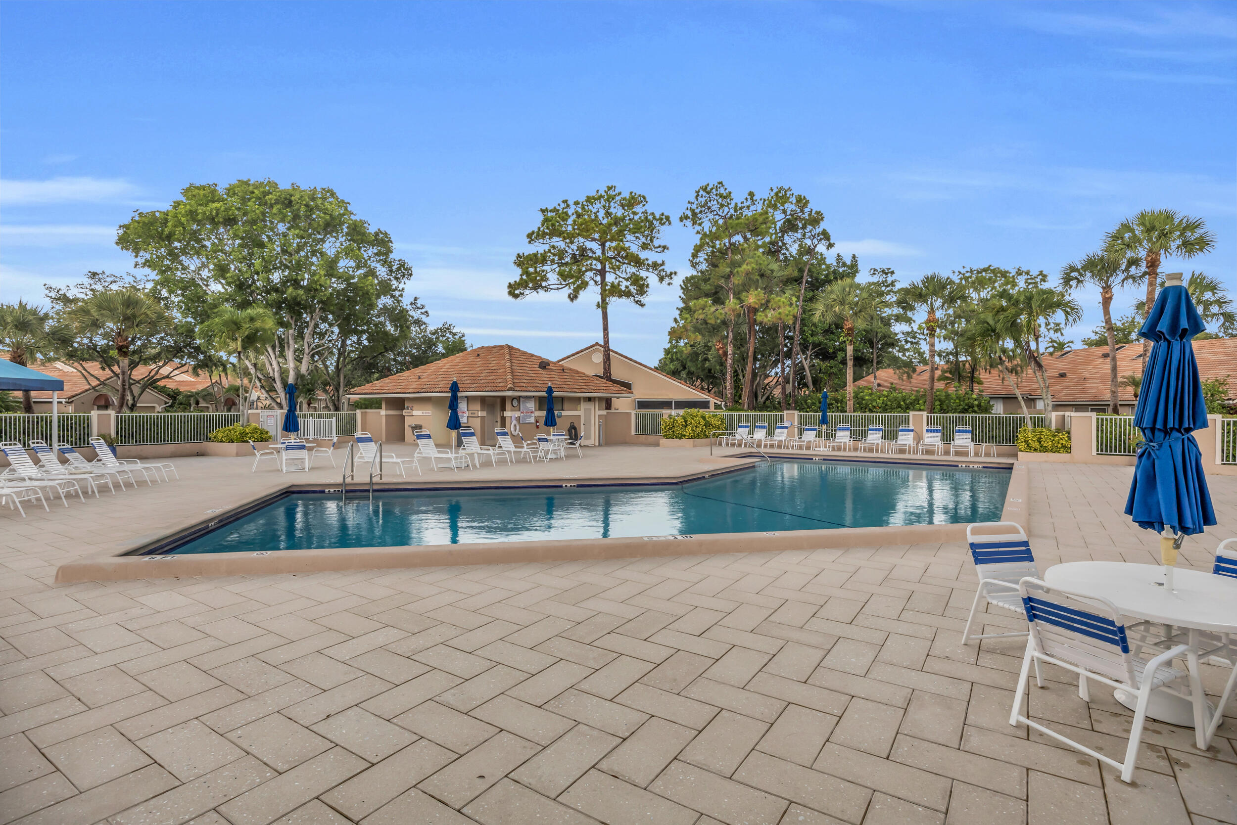 Palm Beach Gardens photo 3