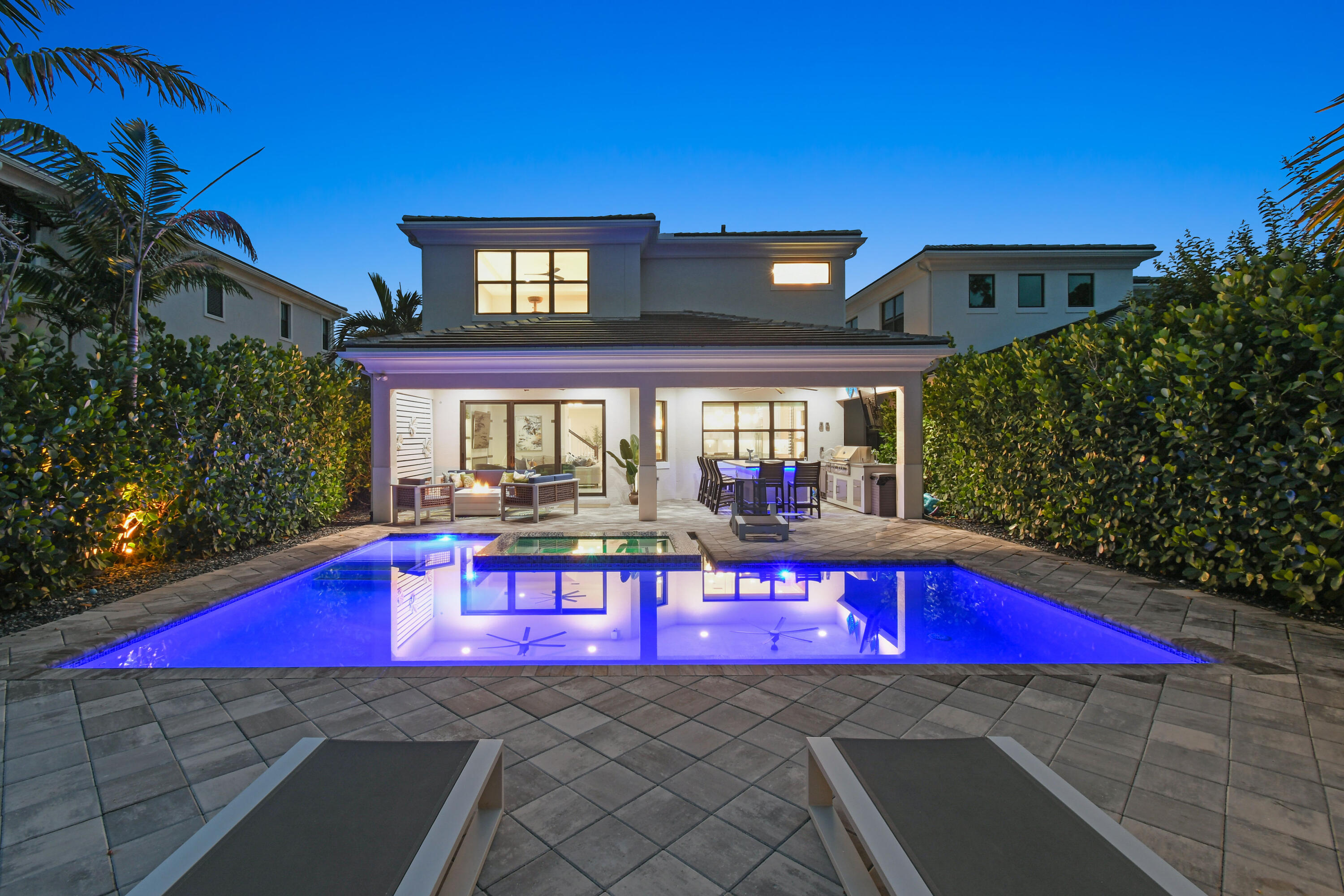 Palm Beach Gardens photo 2