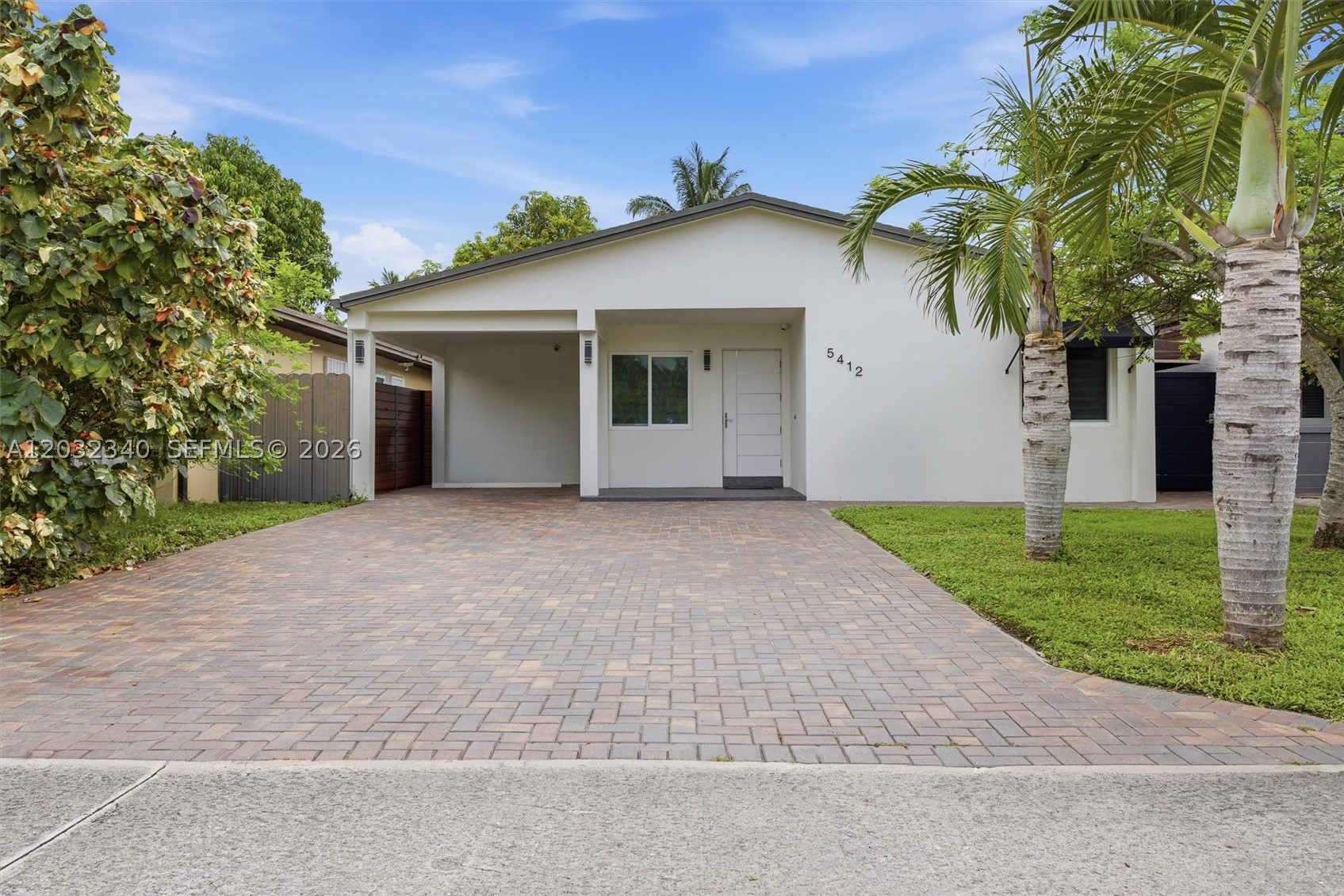 Miami Gardens photo 1