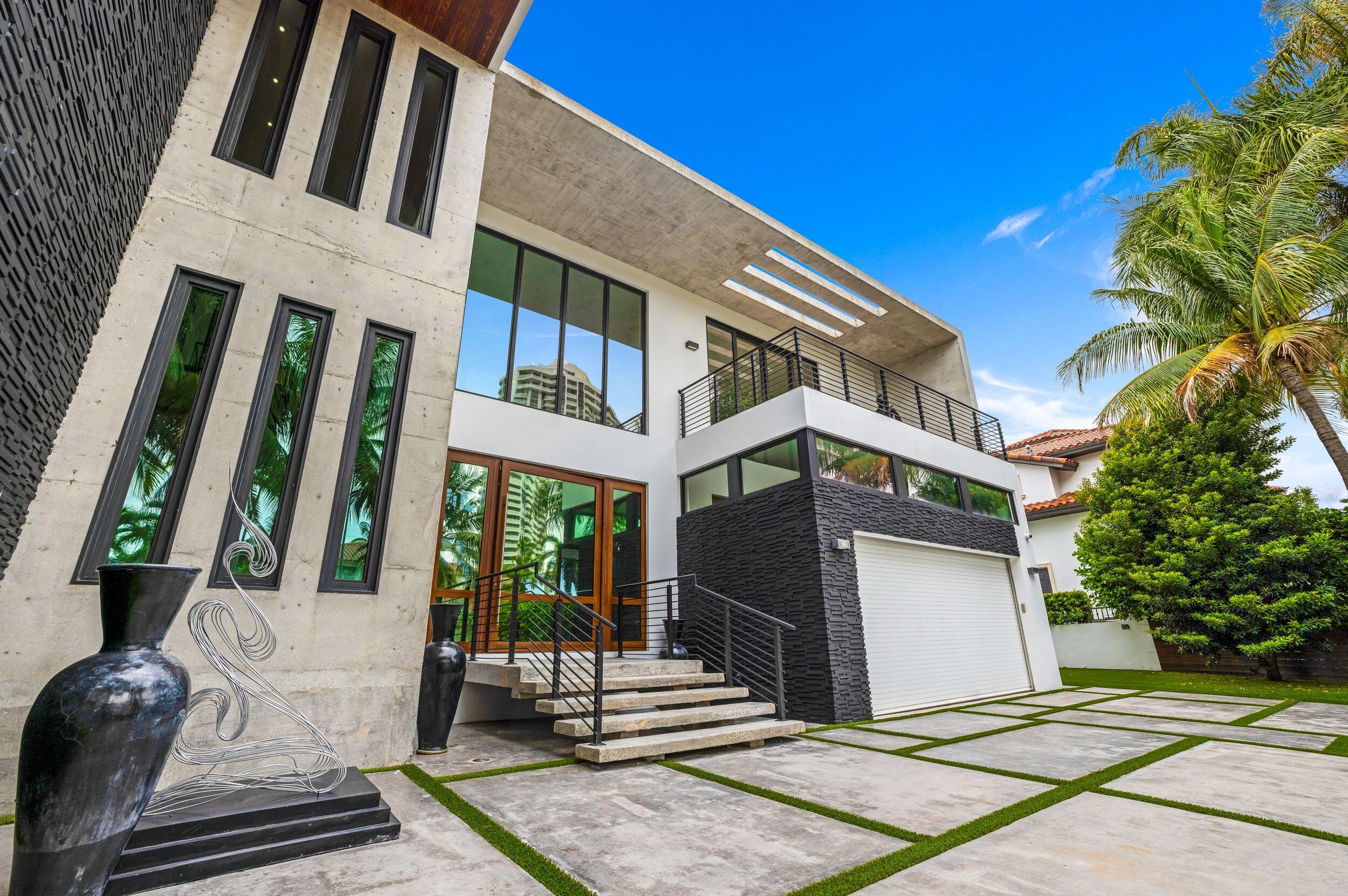 North Miami Beach photo 3