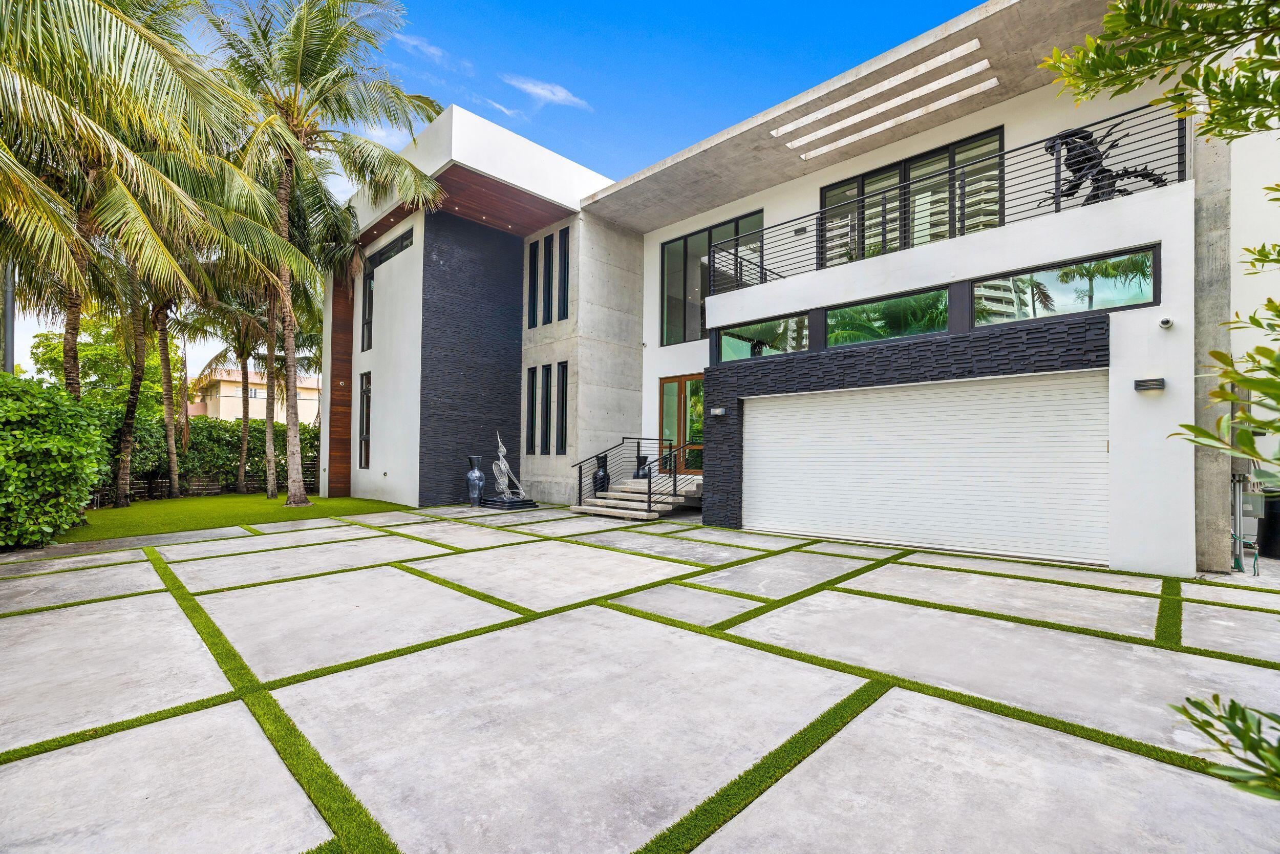 North Miami Beach photo 5