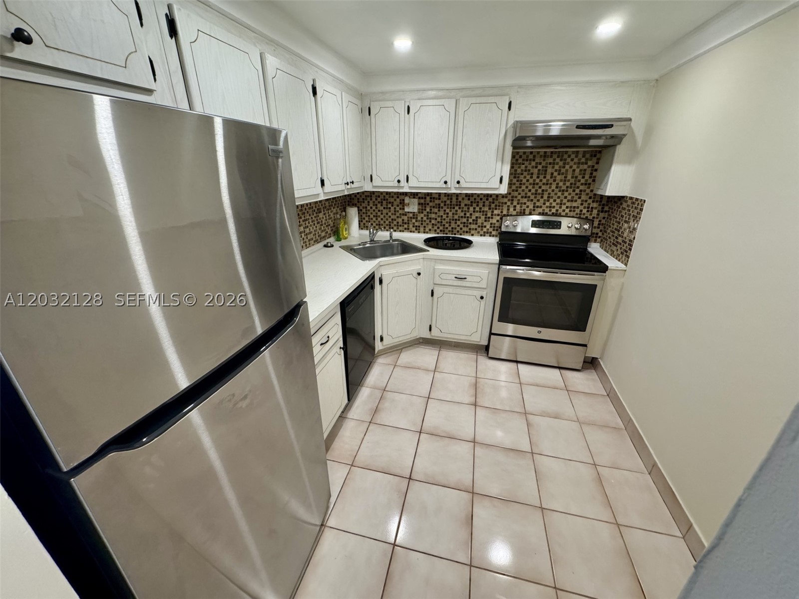 North Miami photo 2