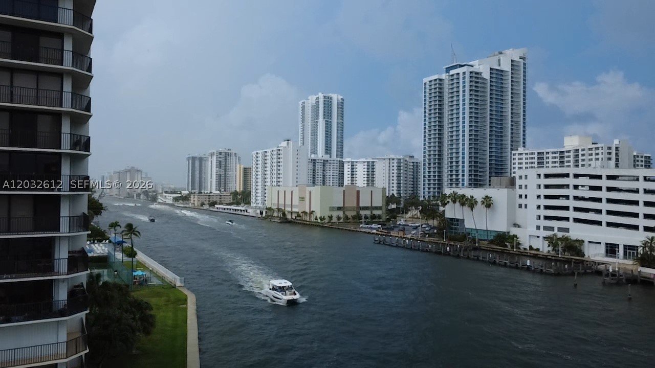Hallandale Beach photo 1