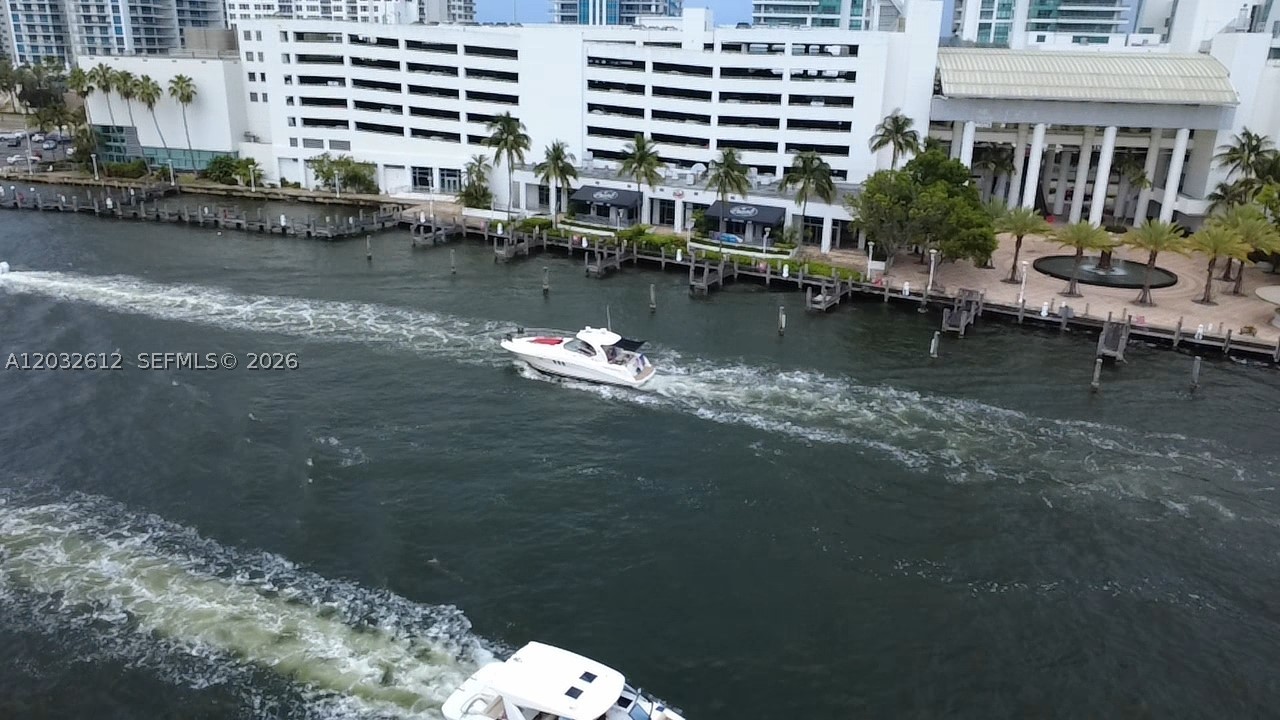 Hallandale Beach photo 2