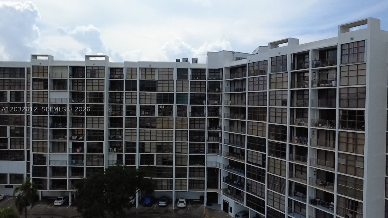 Hallandale Beach photo 3