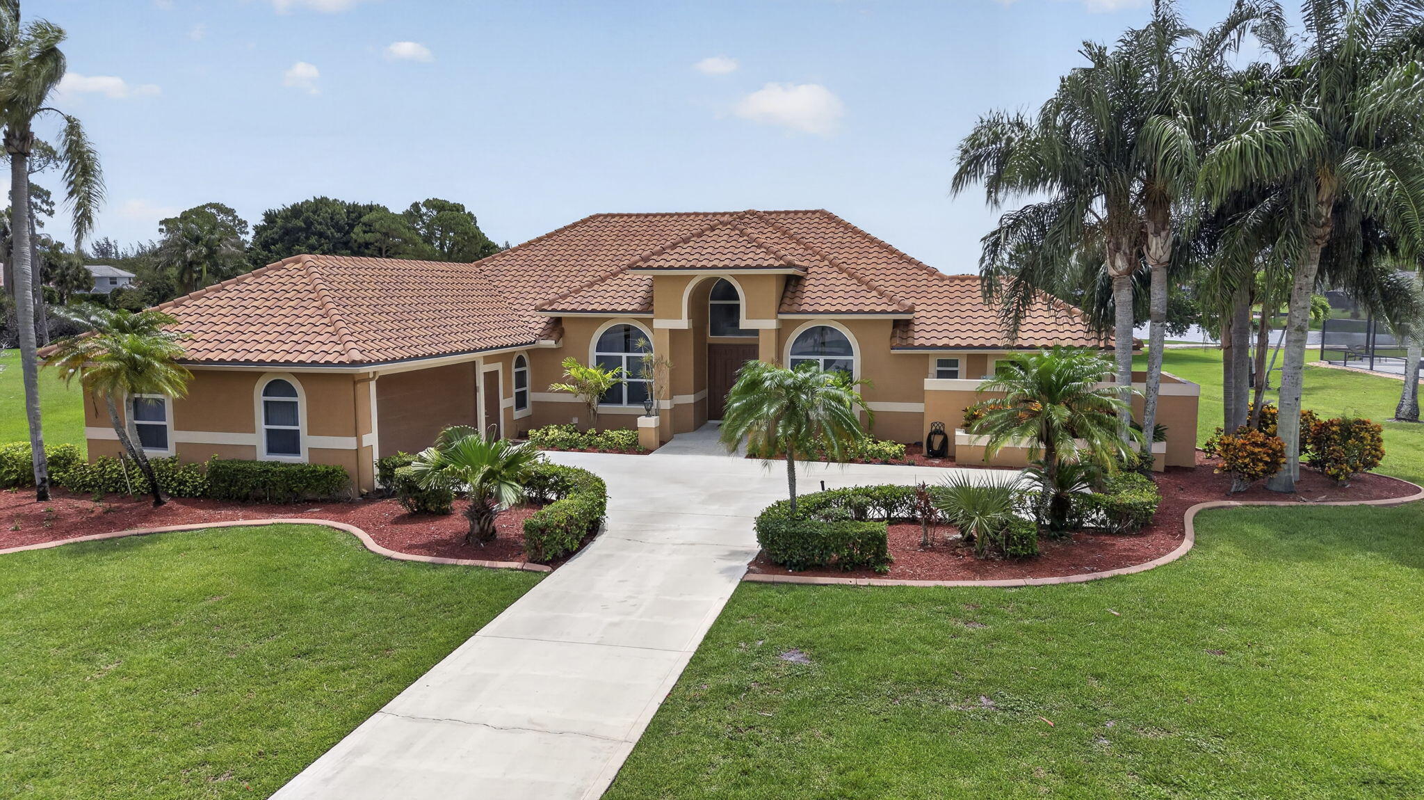Palm Beach Gardens photo 1