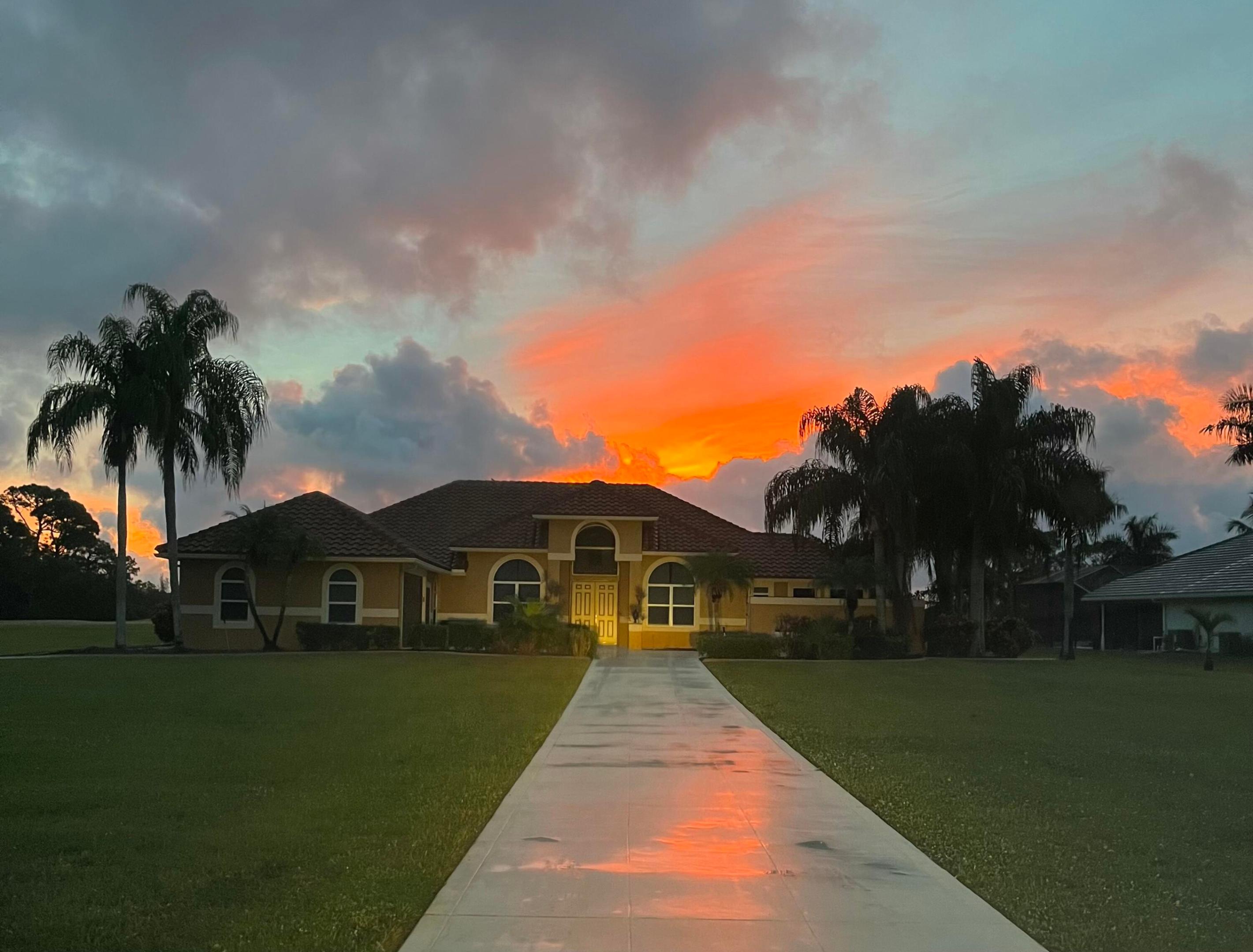 Palm Beach Gardens photo 2