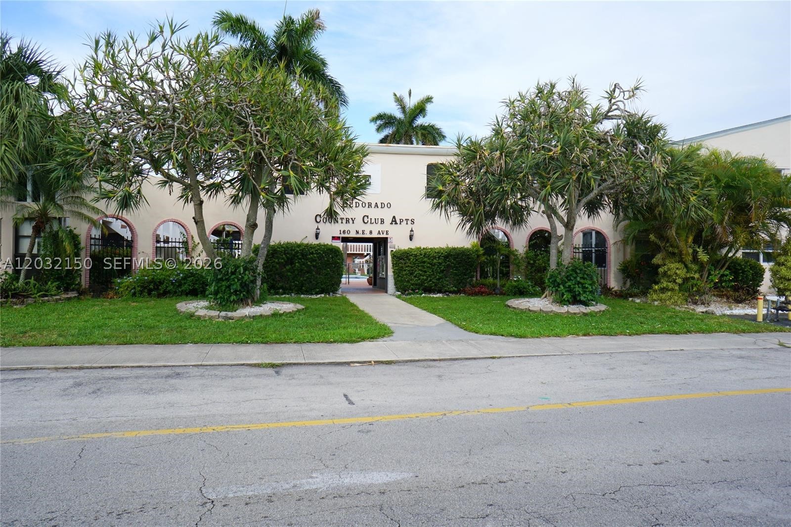 Hallandale Beach photo 1