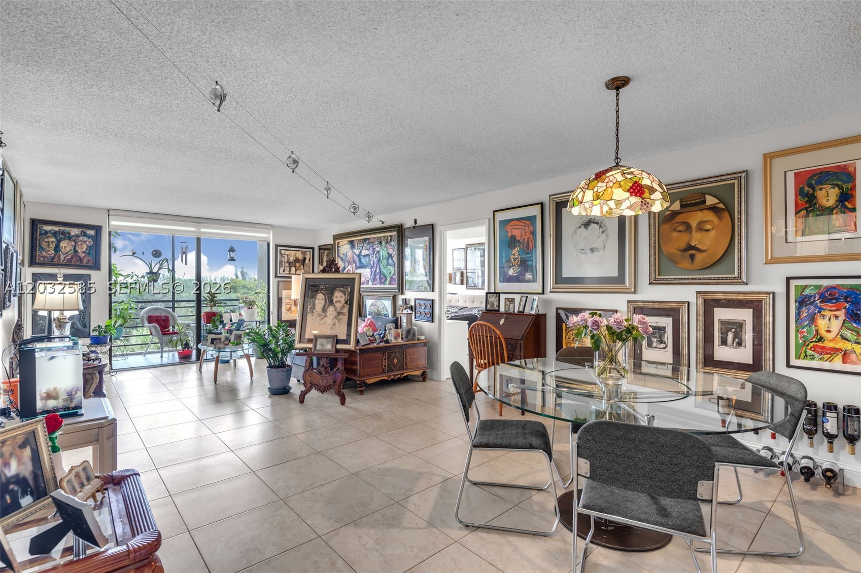 Pembroke Pines photo 1