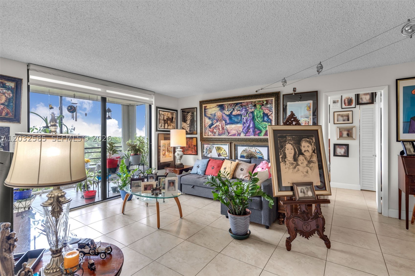 Pembroke Pines photo 2