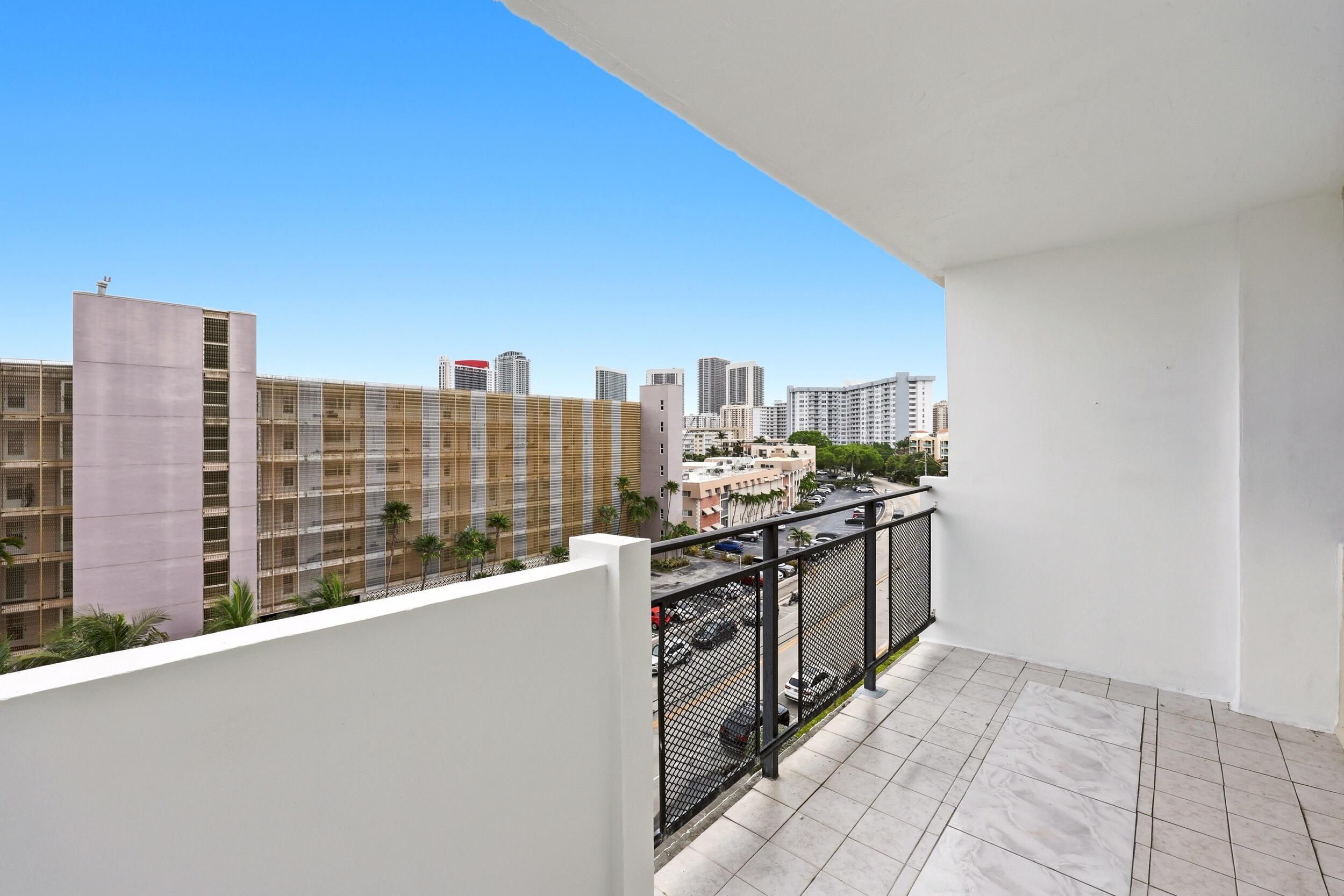 Hallandale Beach photo 1