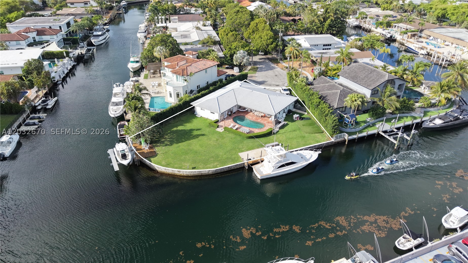 North Miami photo 3