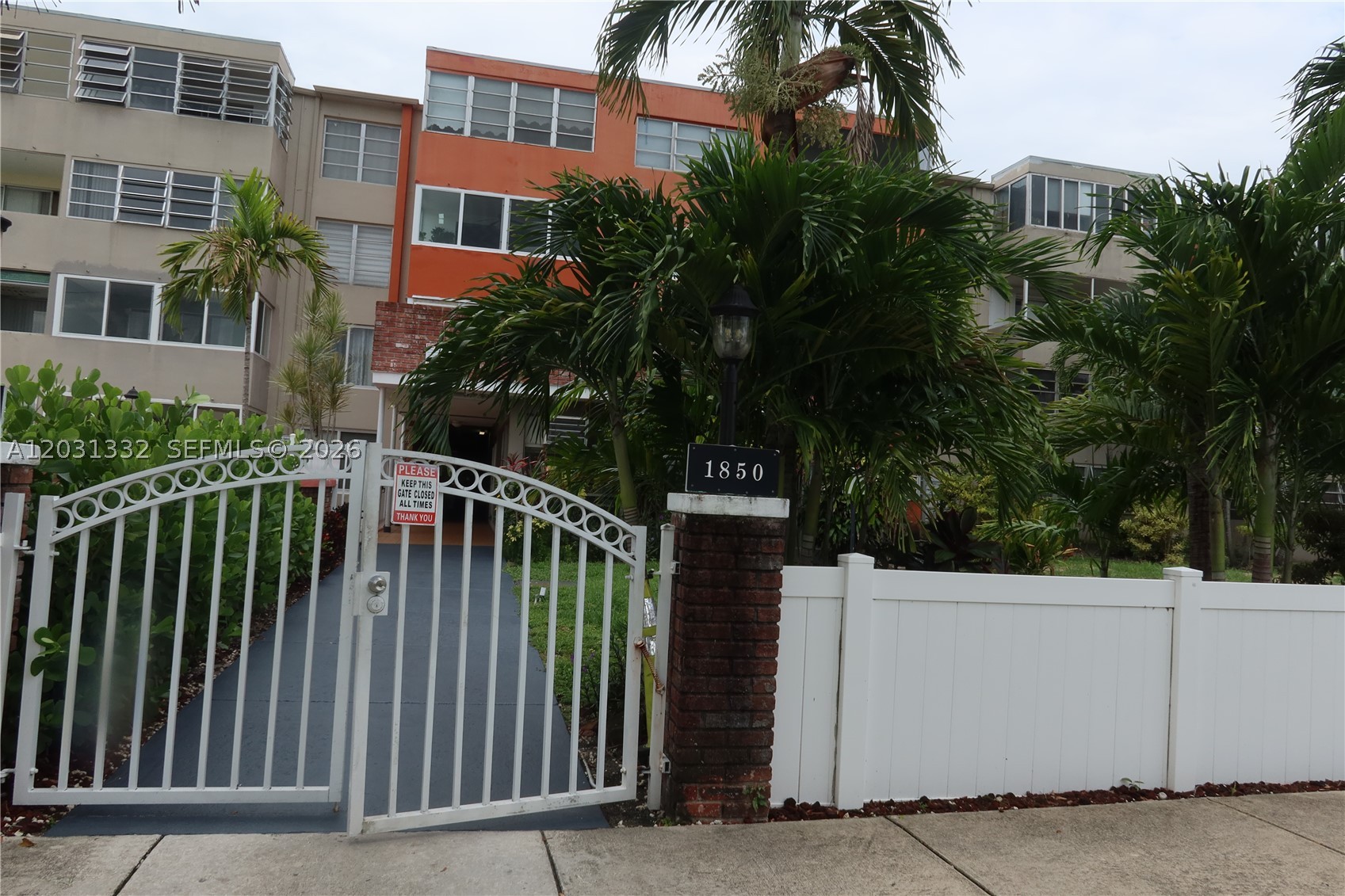 North Miami Beach photo 2