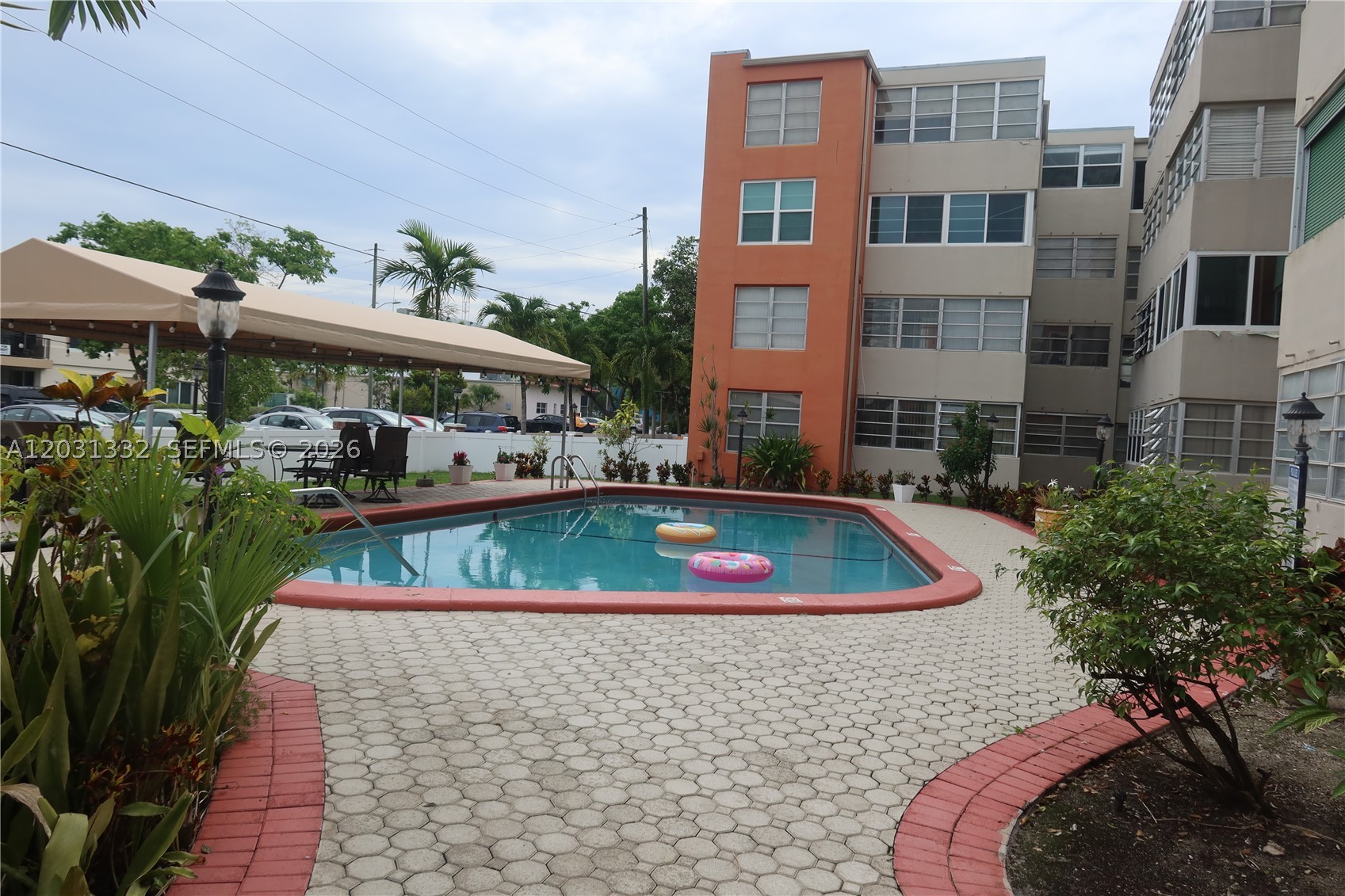 North Miami Beach photo 5