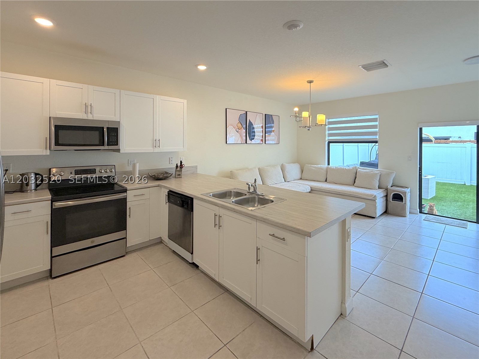Hialeah photo 3