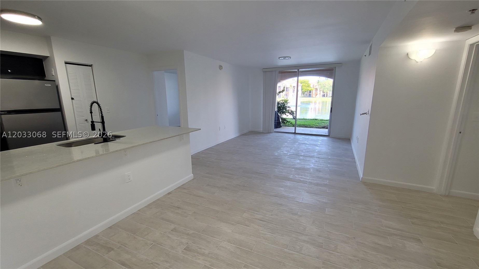 Miramar photo 3