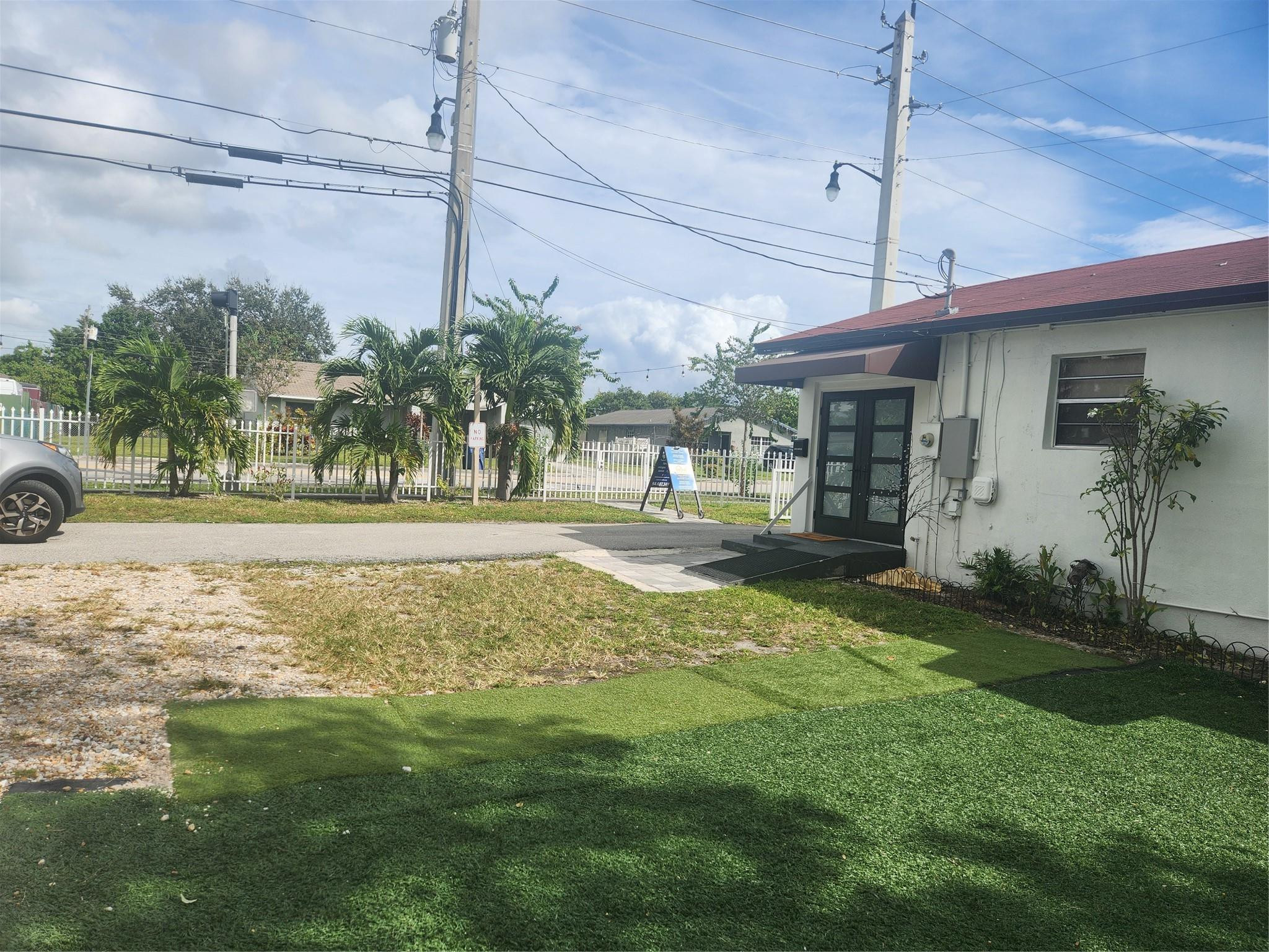 Hallandale Beach photo 3