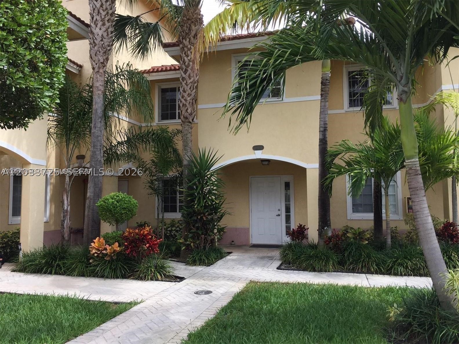 North Miami Beach photo 1