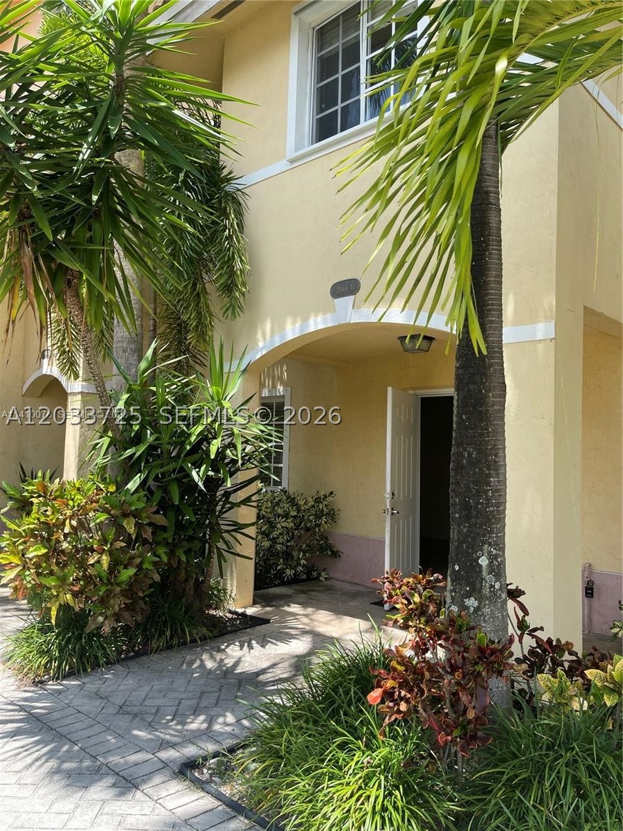North Miami Beach photo 2