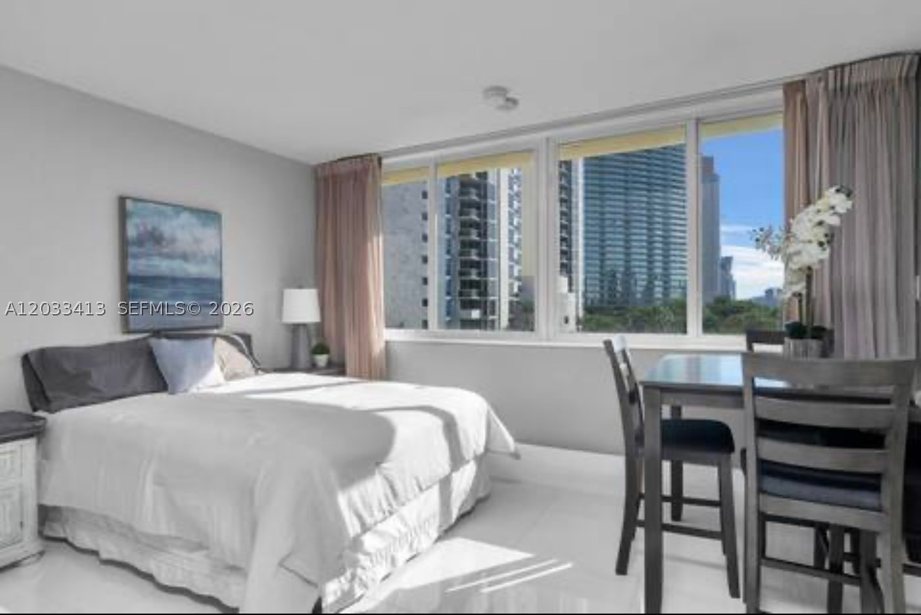 Sunny Isles Beach photo 2