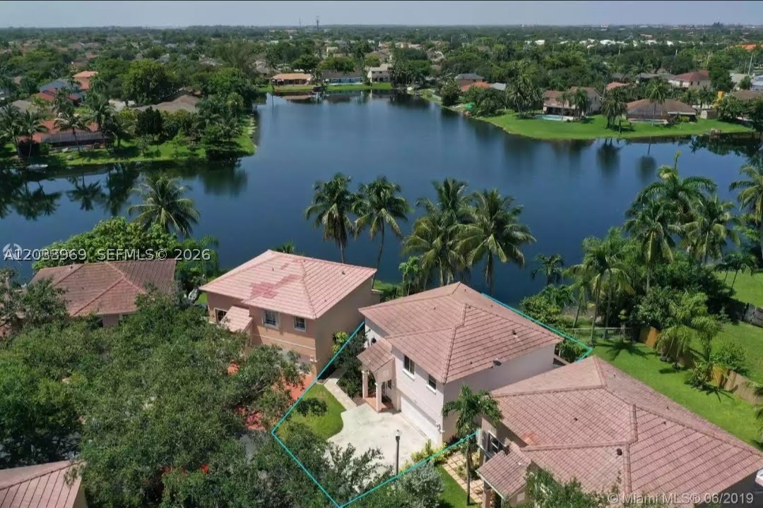 Pembroke Pines photo 3