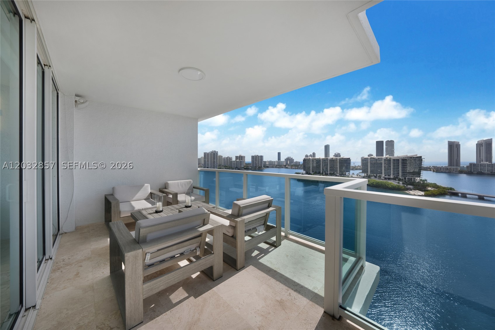 Aventura photo 3
